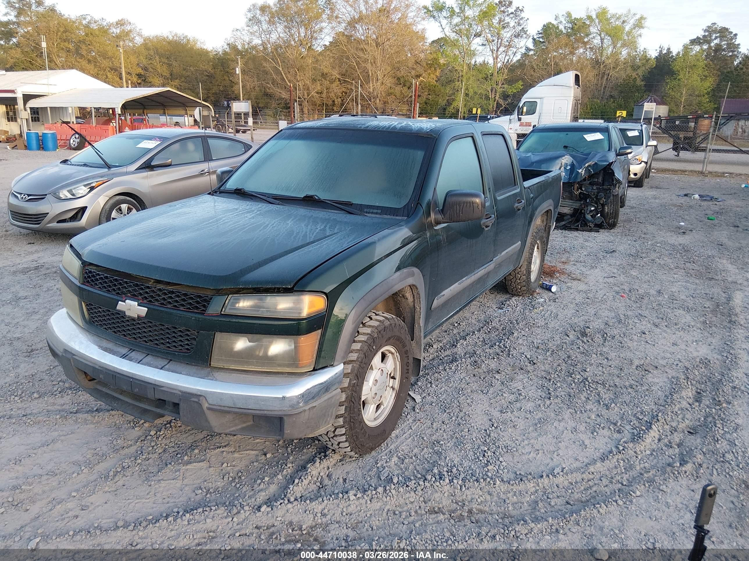 CHEVROLET COLORADO image 2