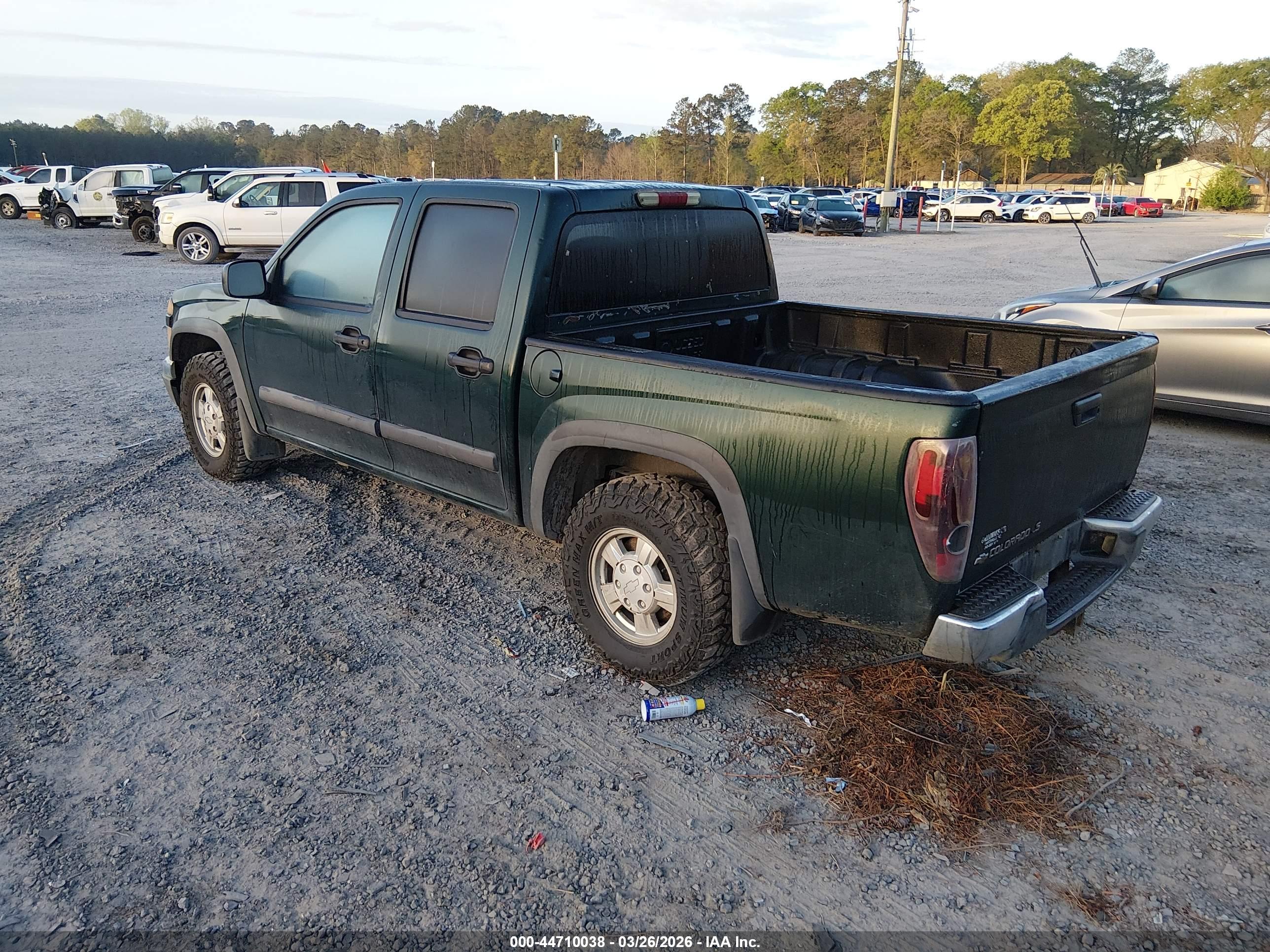 CHEVROLET COLORADO image 3