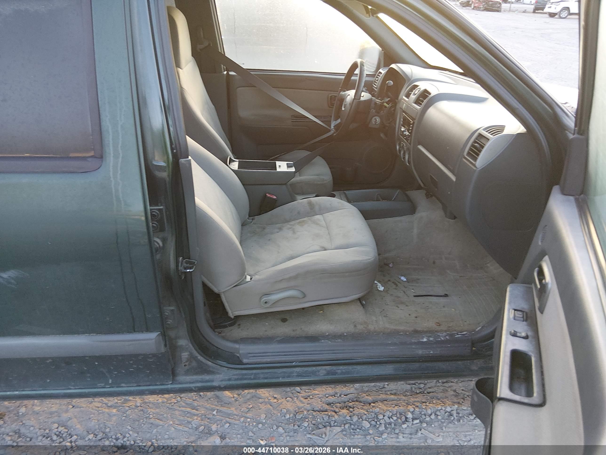 CHEVROLET COLORADO image 5