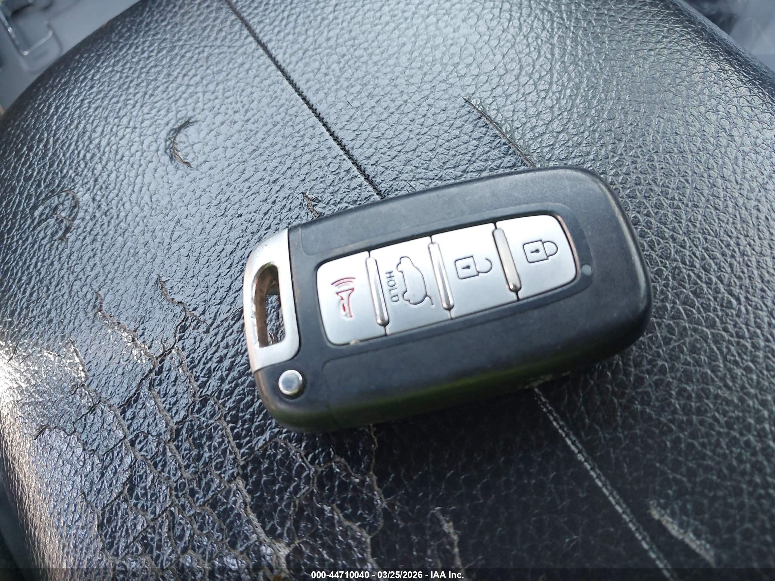KIA SORENTO image 11