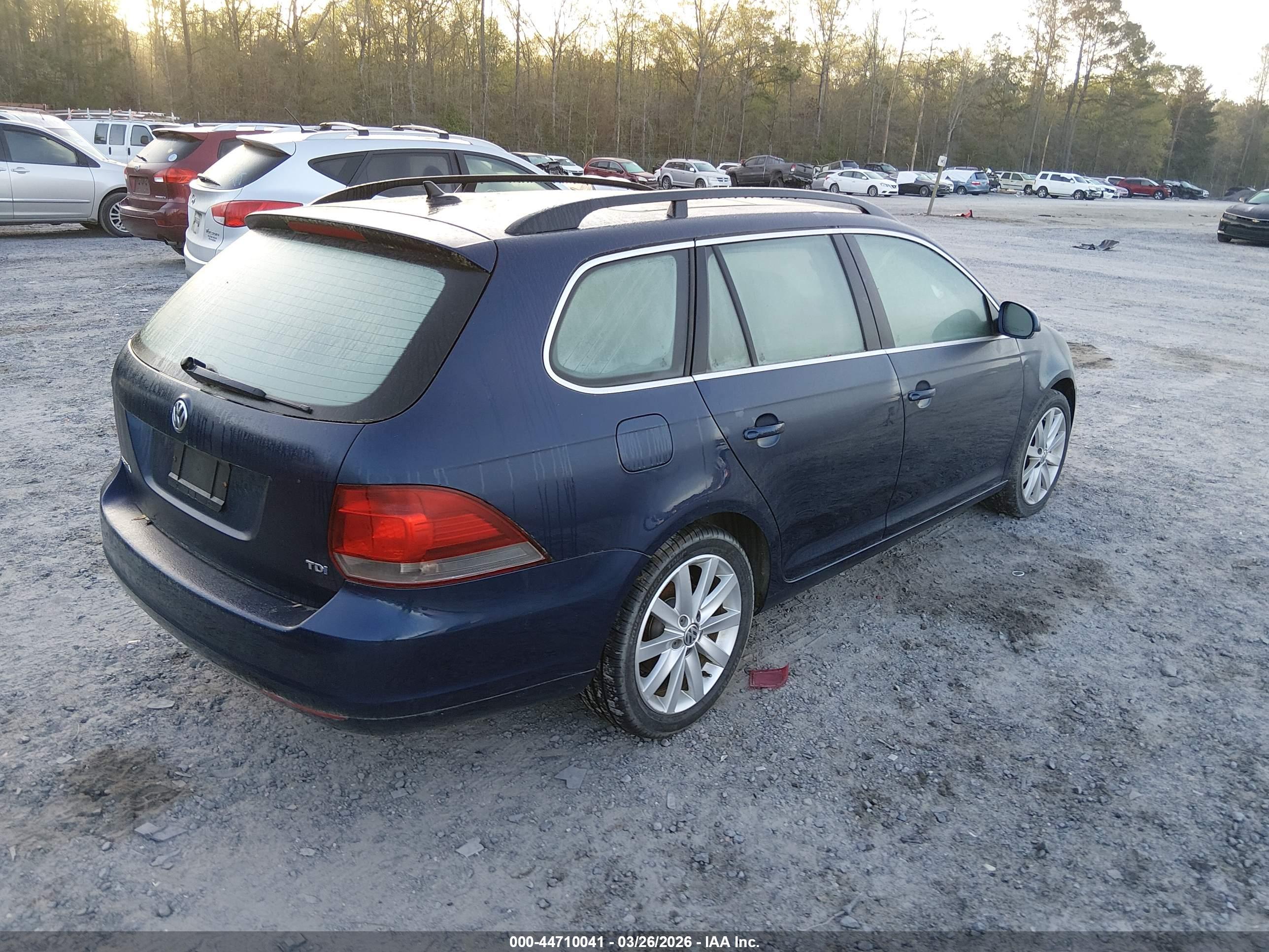 VOLKSWAGEN JETTA image 4