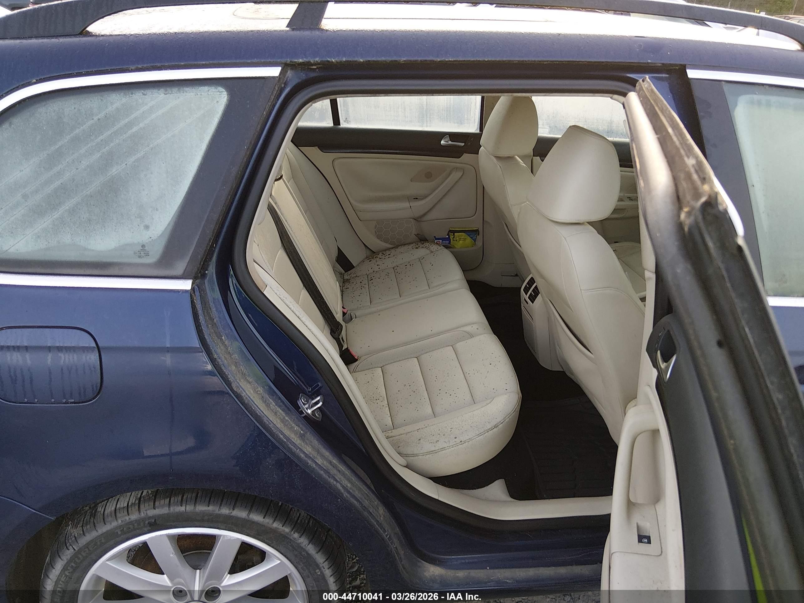 VOLKSWAGEN JETTA image 8
