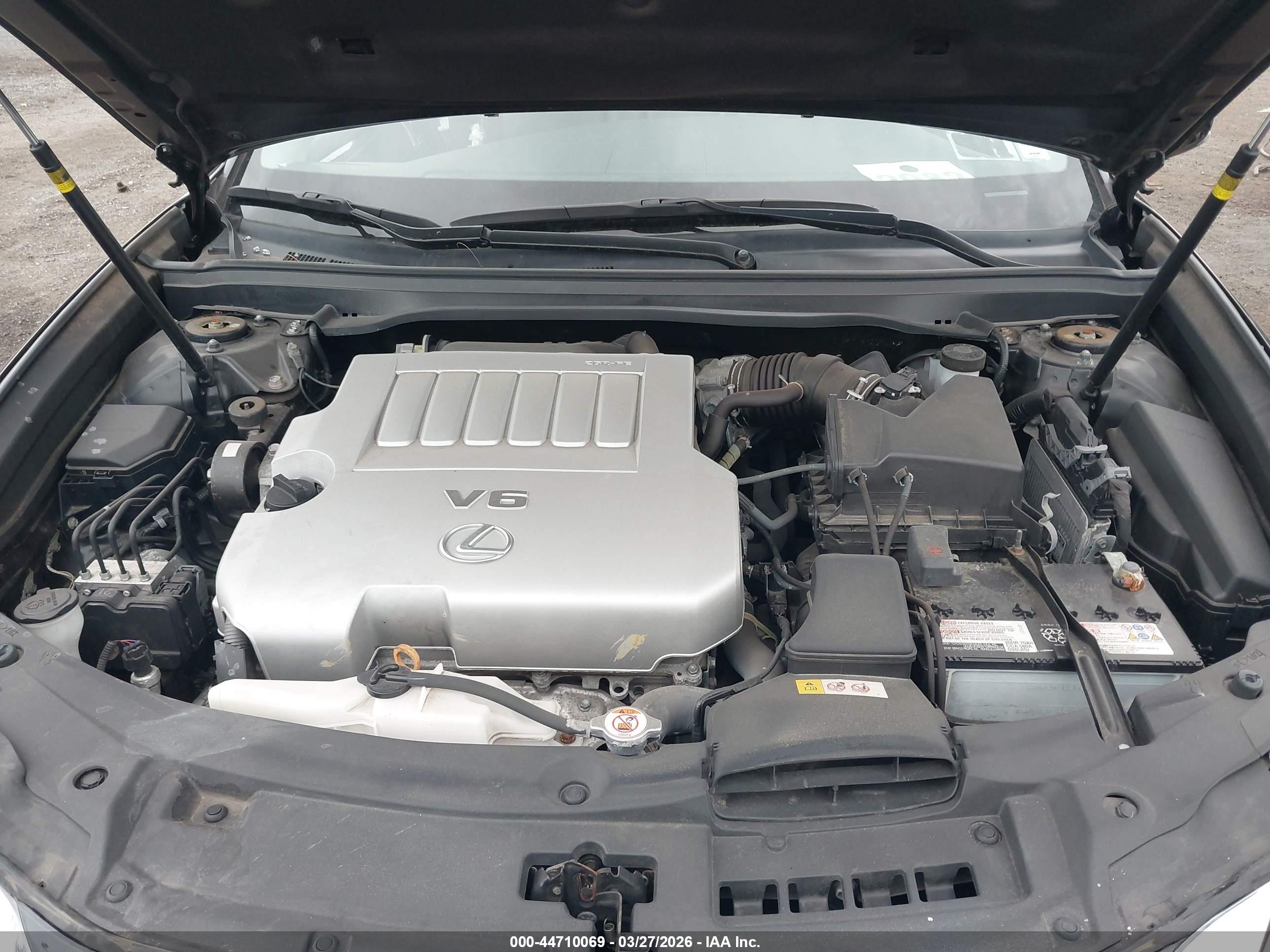 LEXUS ES image 10