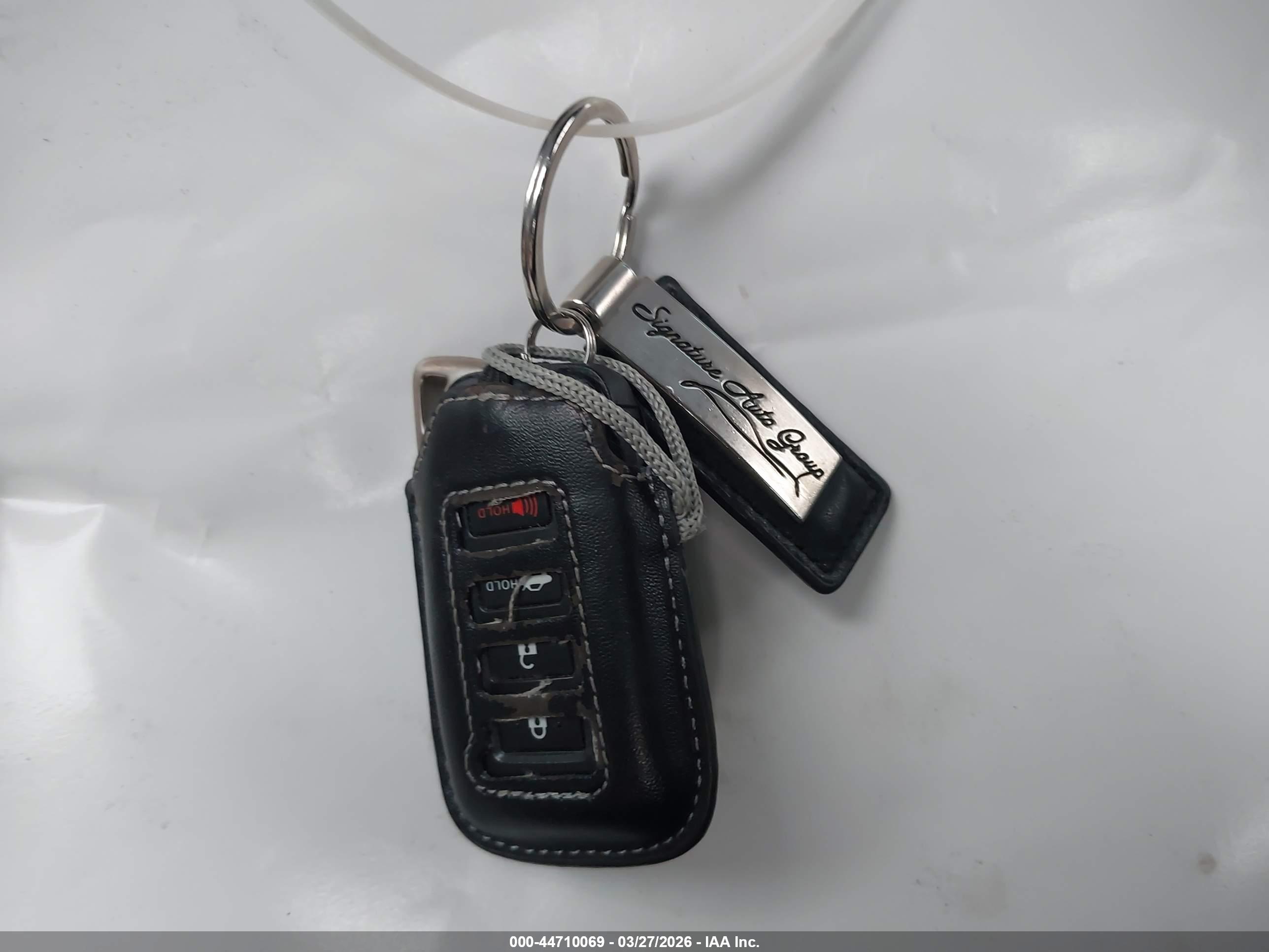 LEXUS ES image 11
