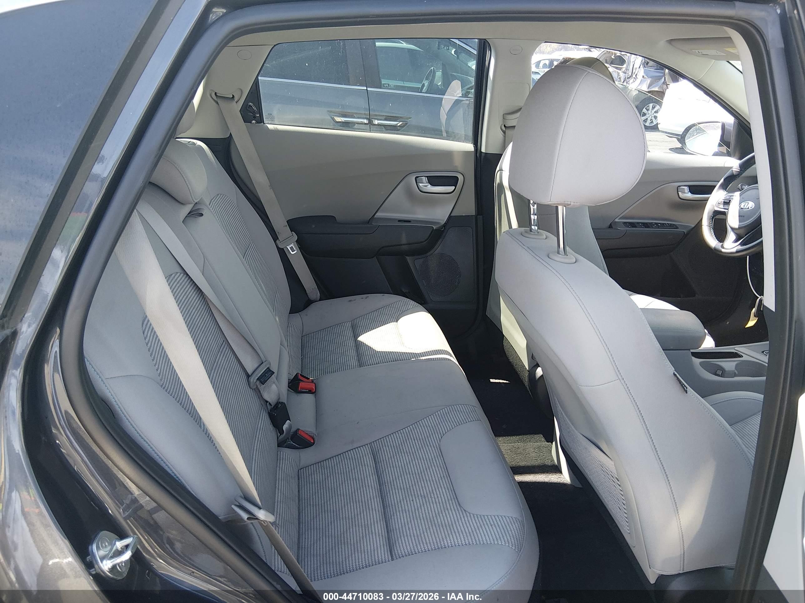 KIA NIRO image 8