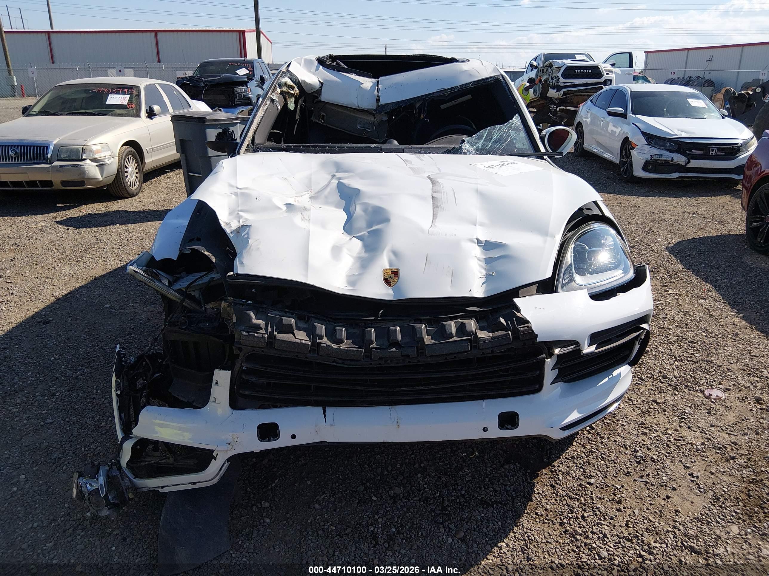 PORSCHE CAYENNE image 6