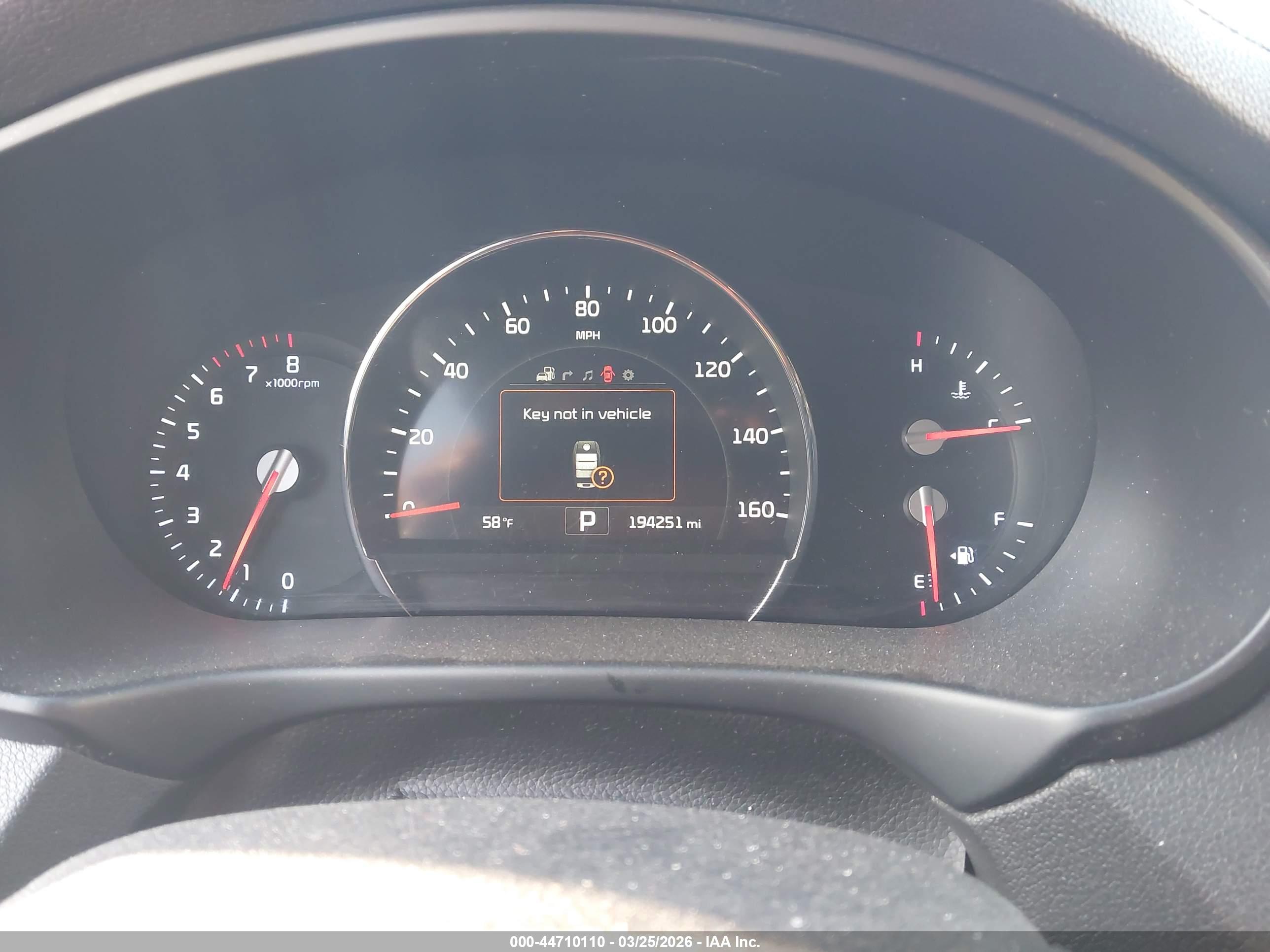 KIA SORENTO image 7