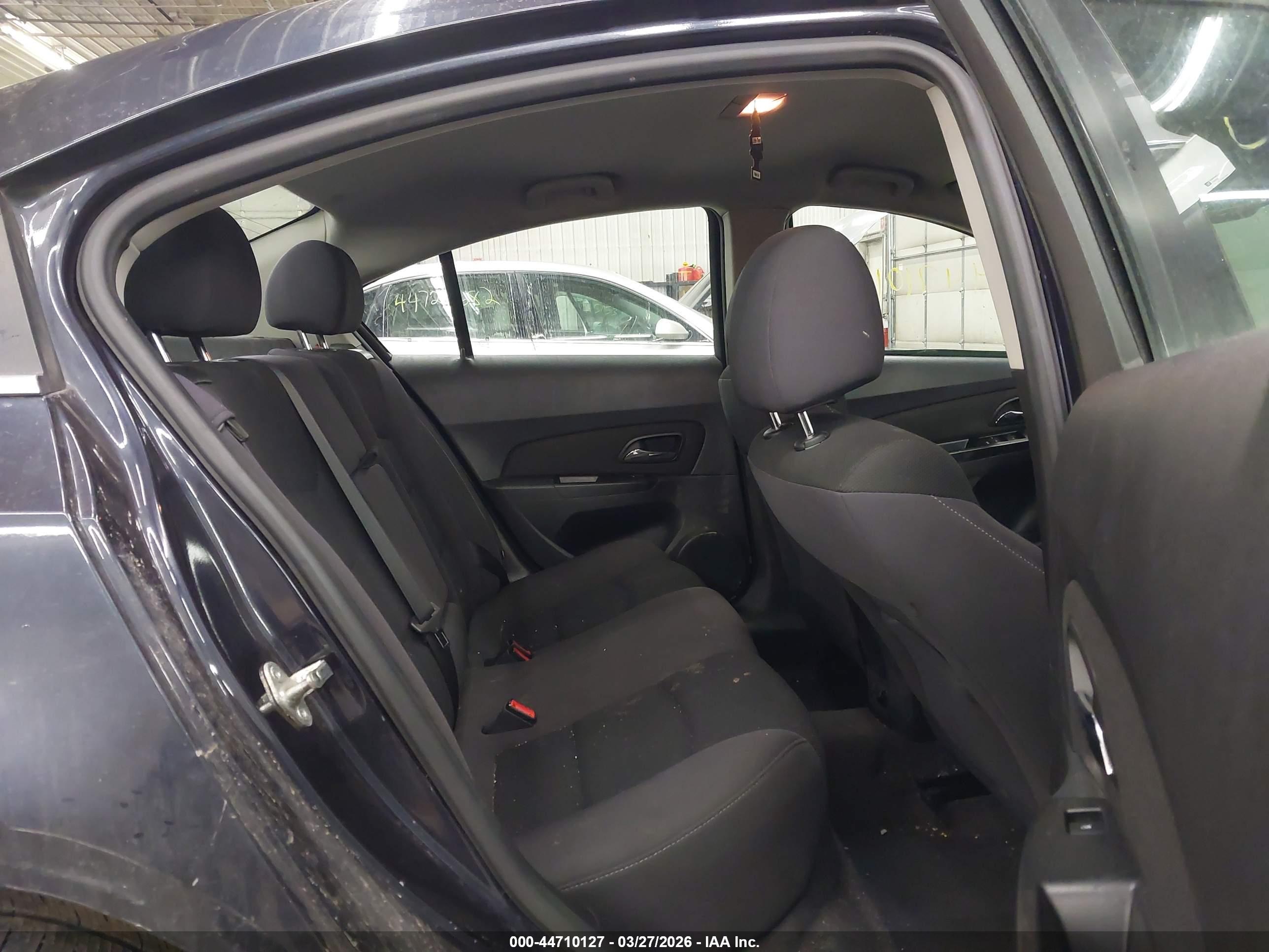 CHEVROLET CRUZE image 8