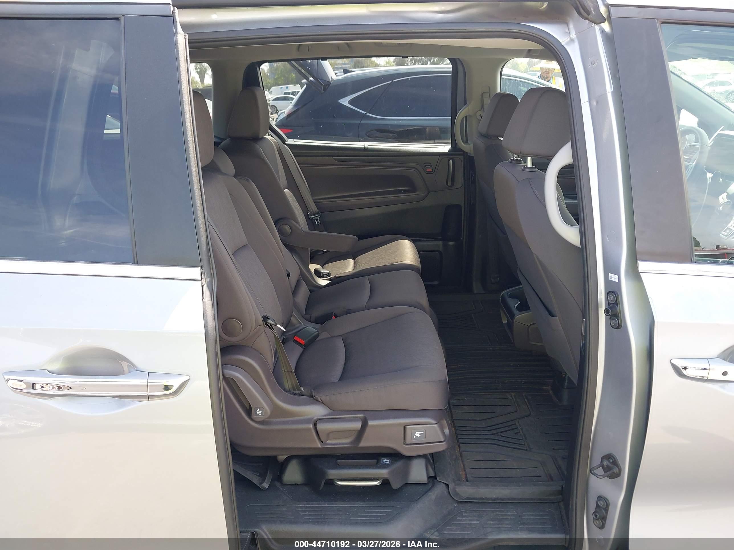 HONDA ODYSSEY image 8