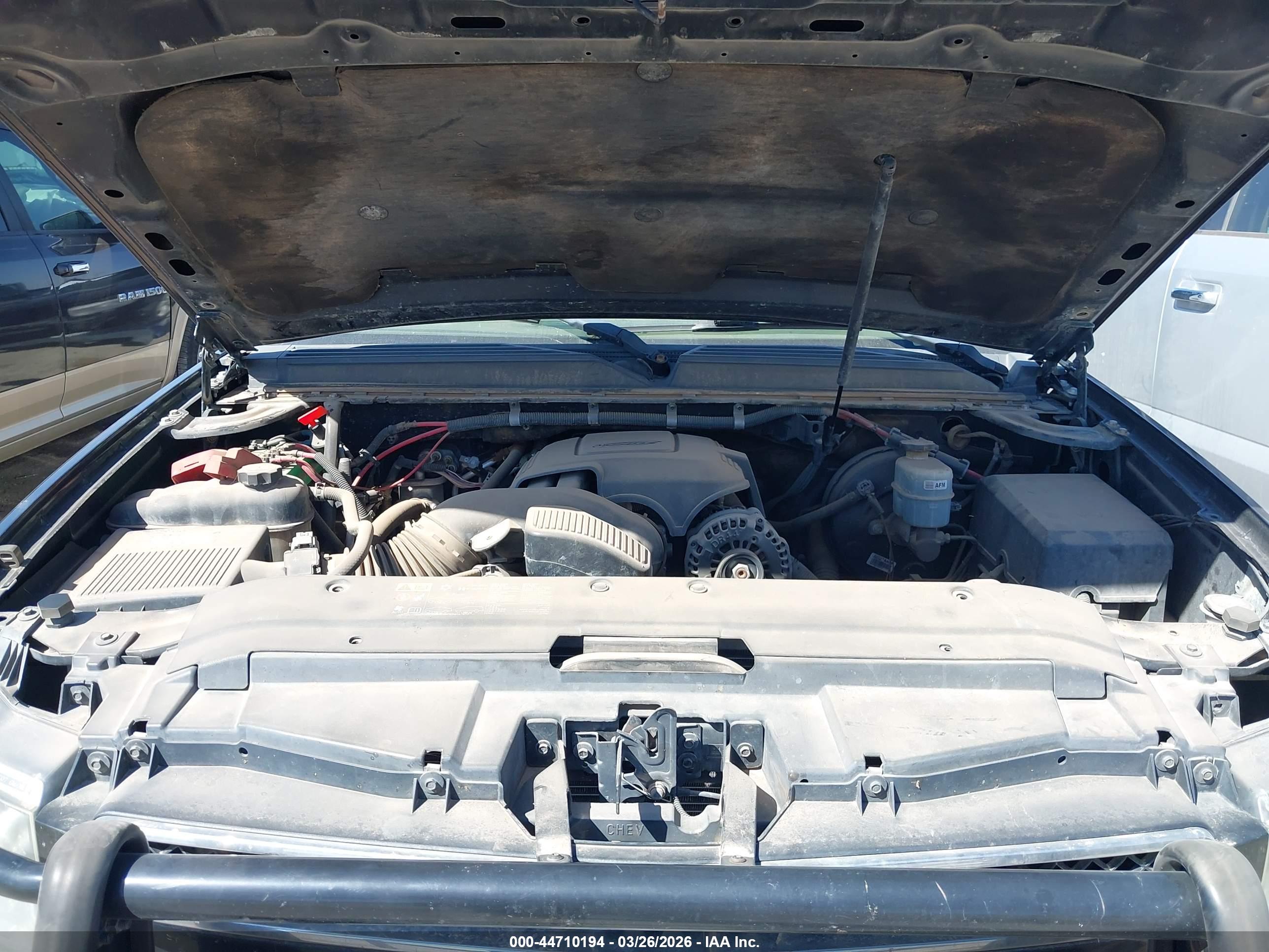 CHEVROLET TAHOE image 10