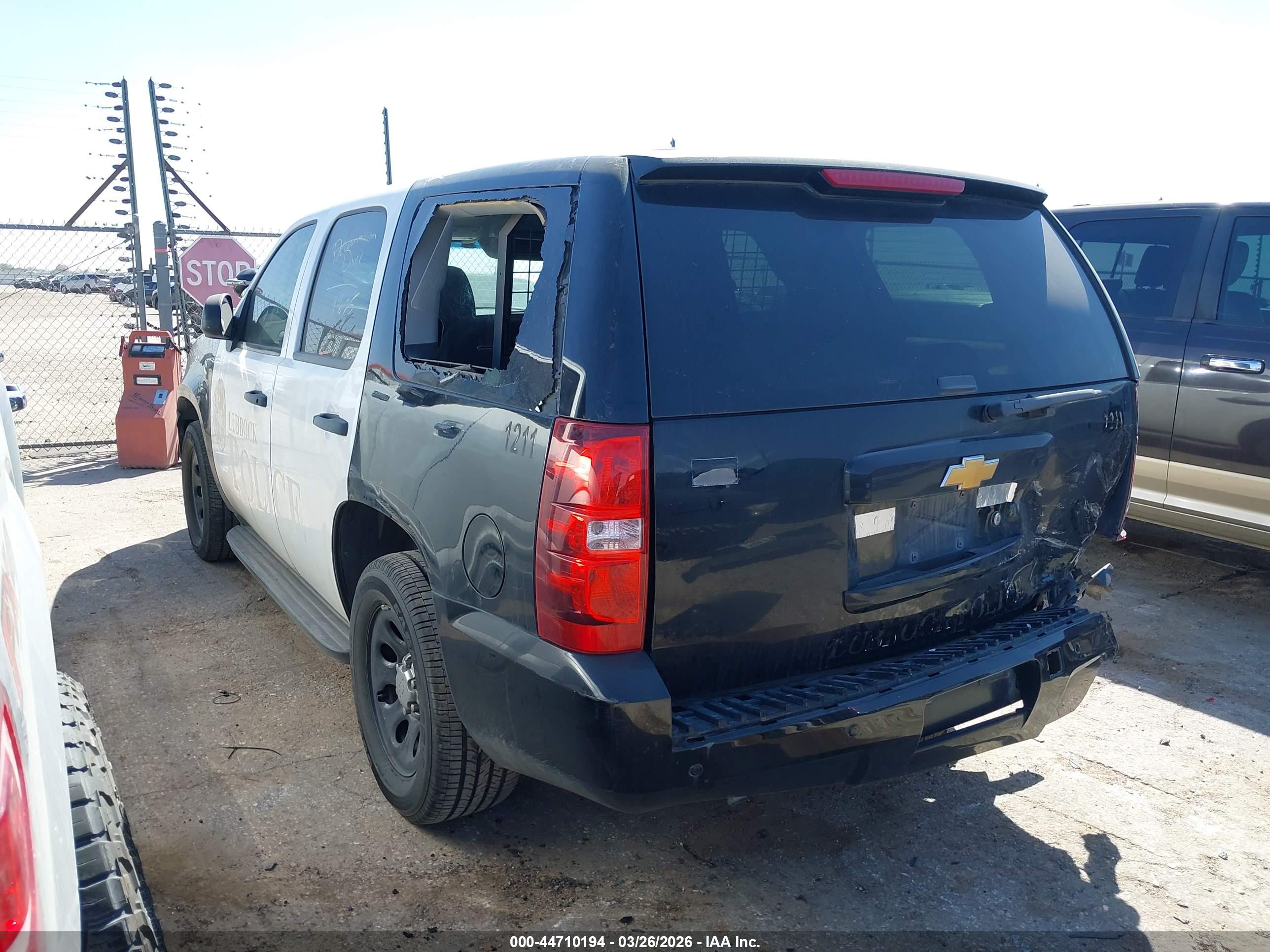 CHEVROLET TAHOE image 3
