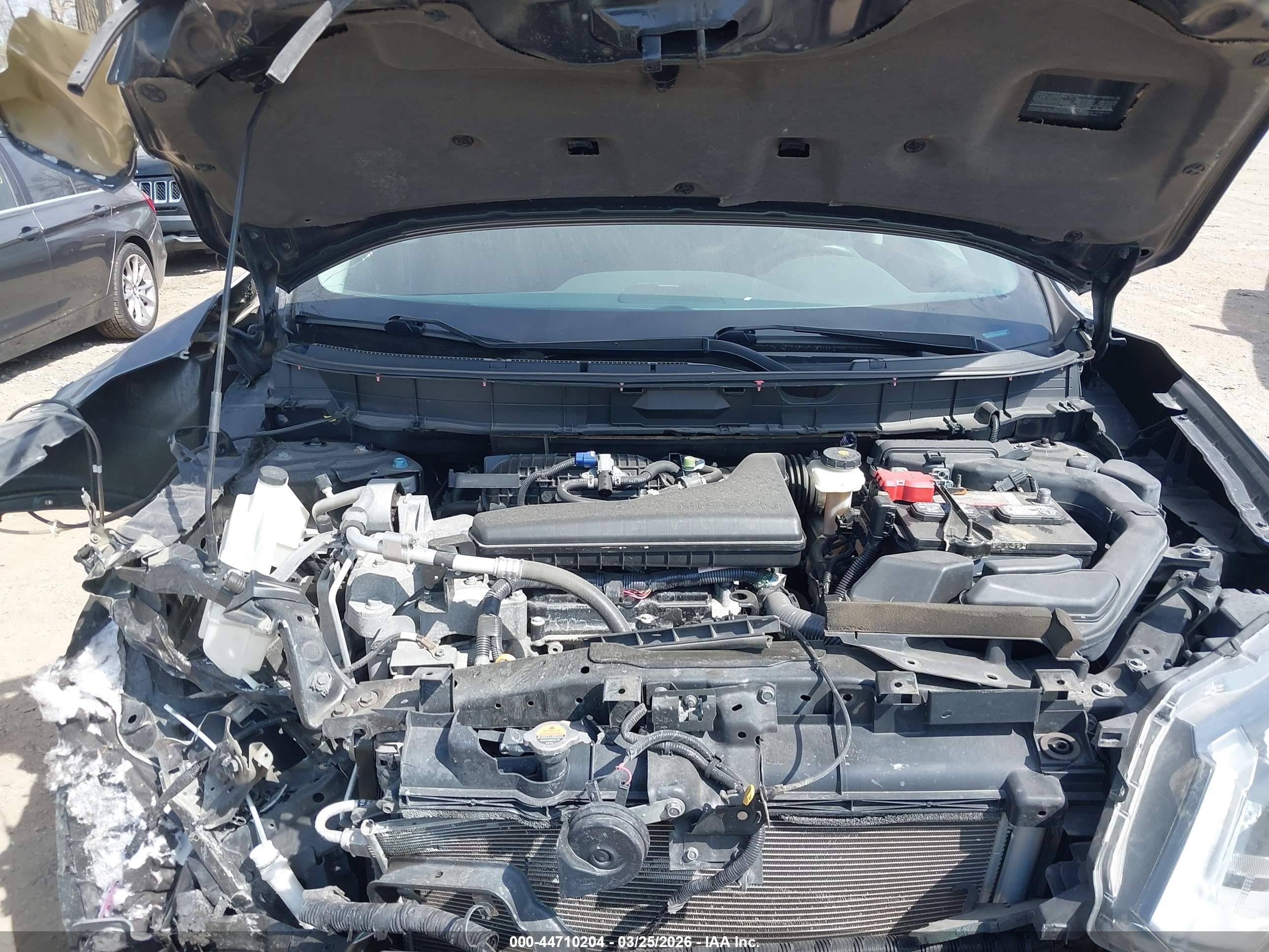NISSAN ROGUE image 10