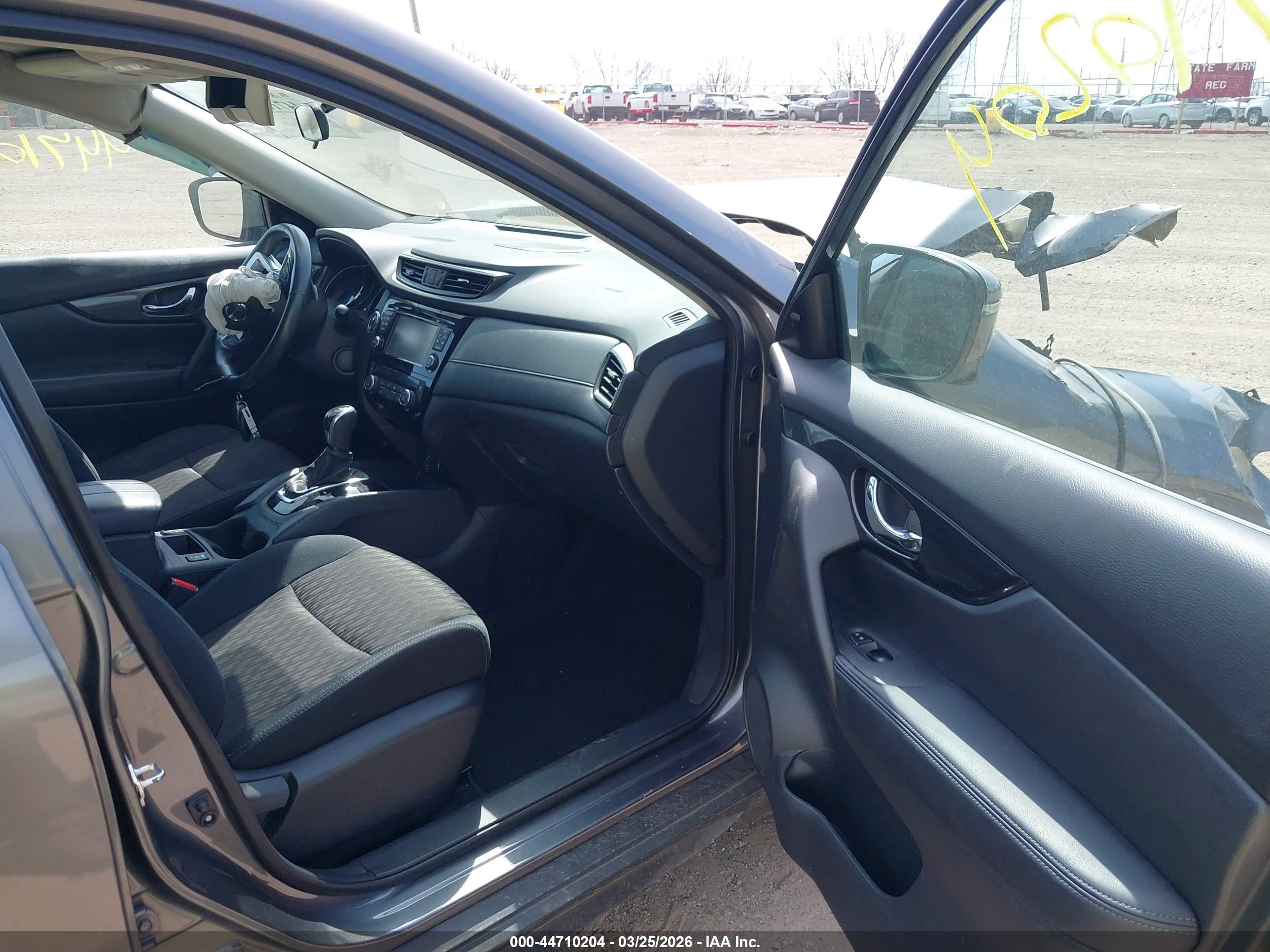 NISSAN ROGUE image 5