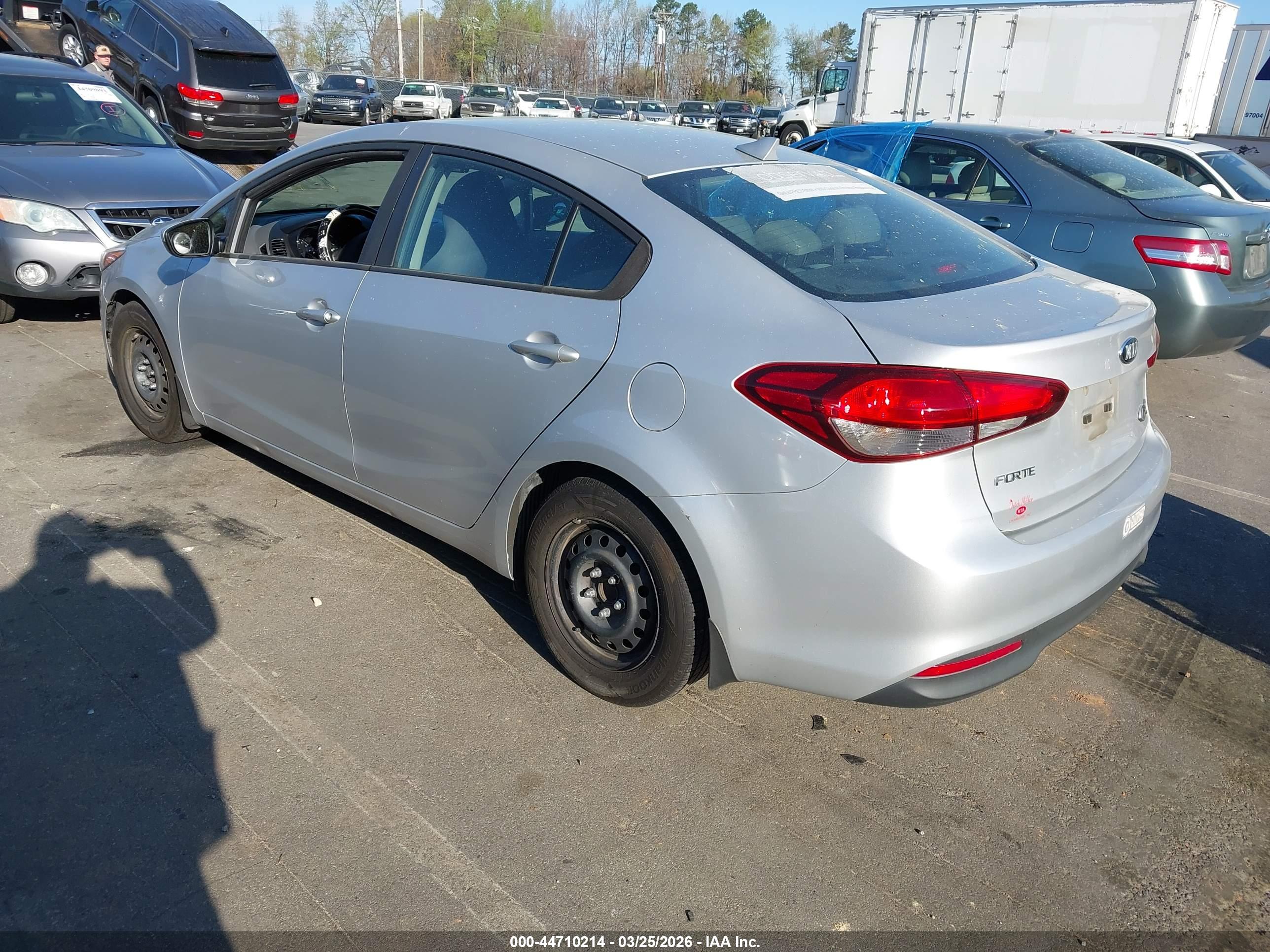KIA FORTE image 3