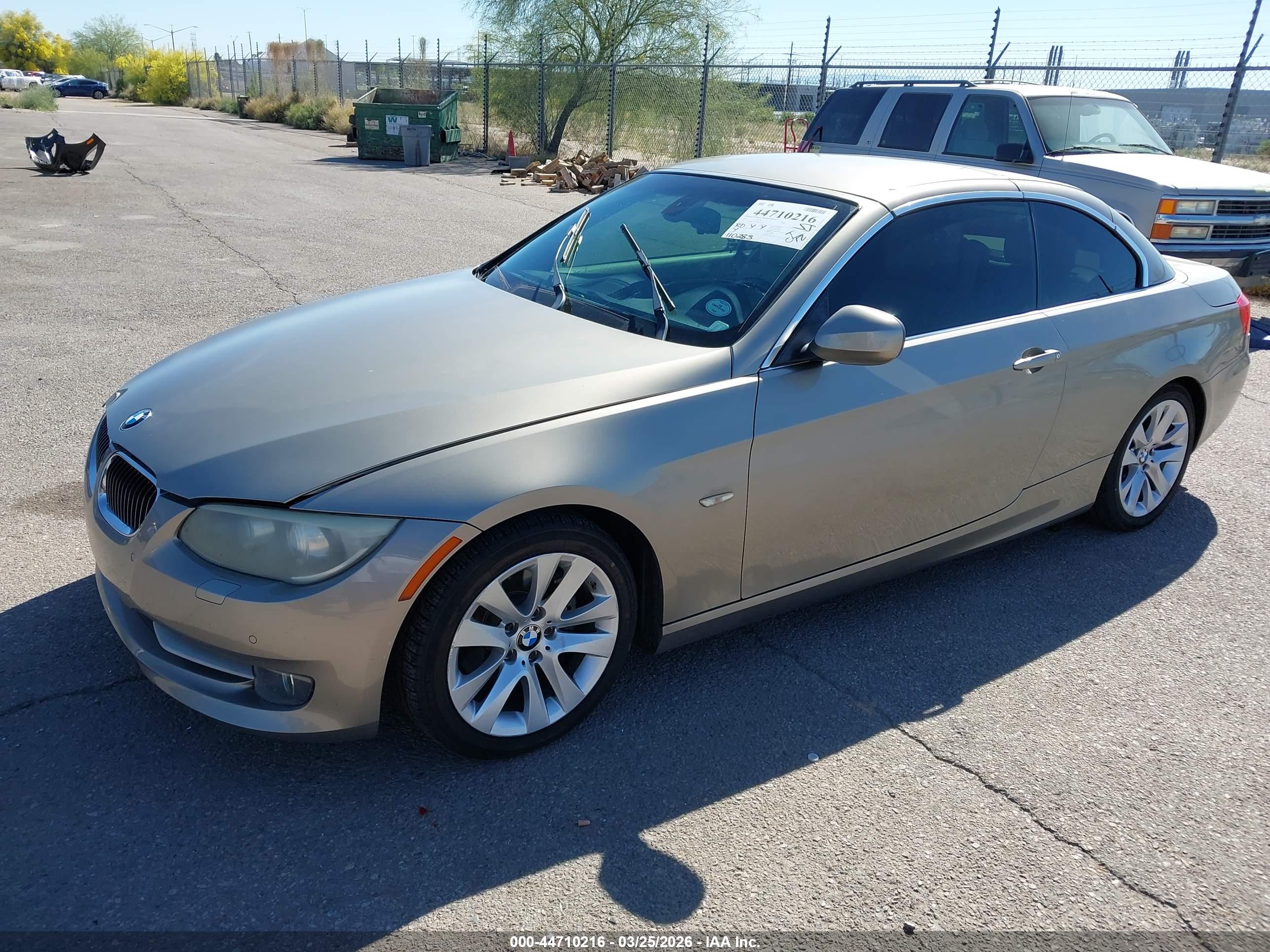 BMW 328I image 2