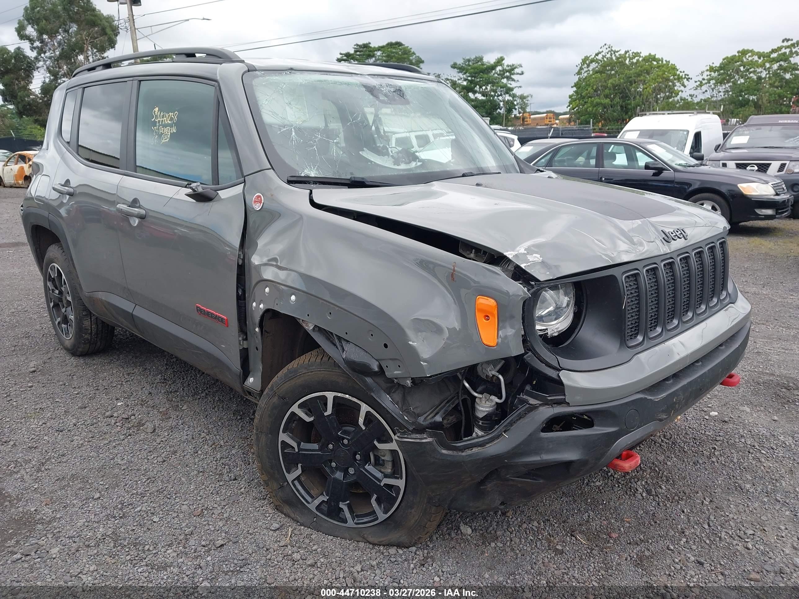 JEEP RENEGADE image 6