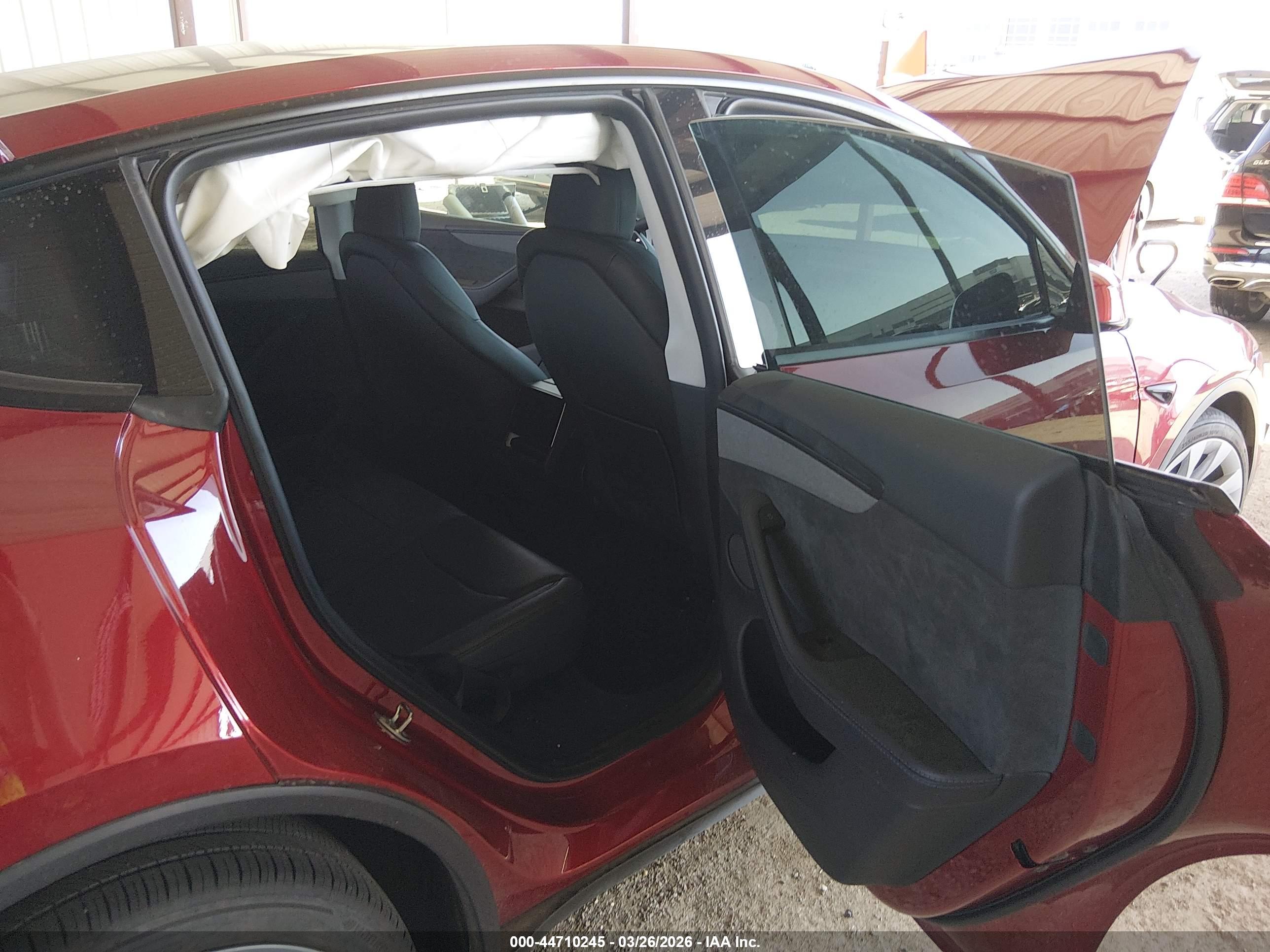TESLA MODEL image 8