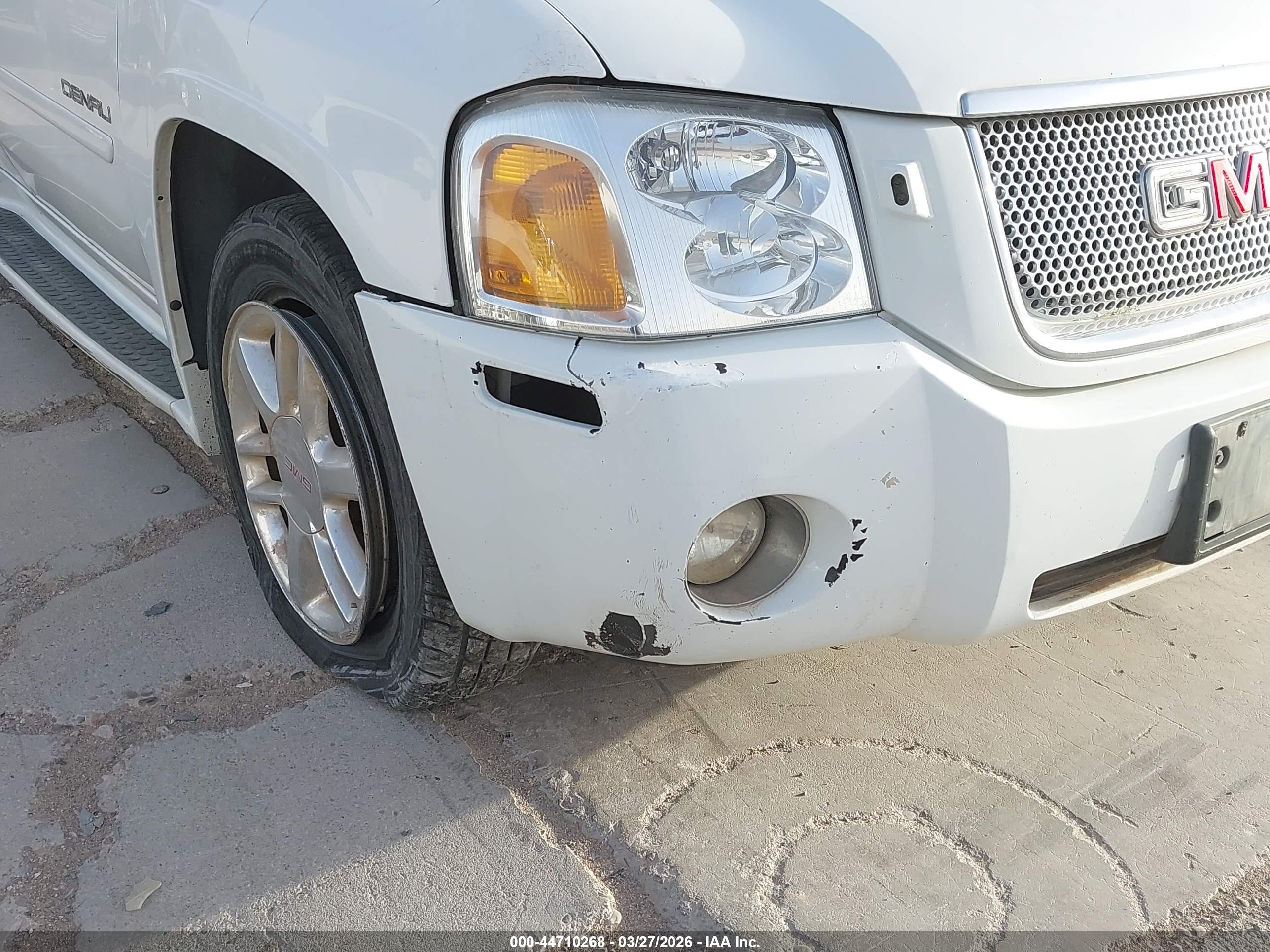 GMC ENVOY image 6