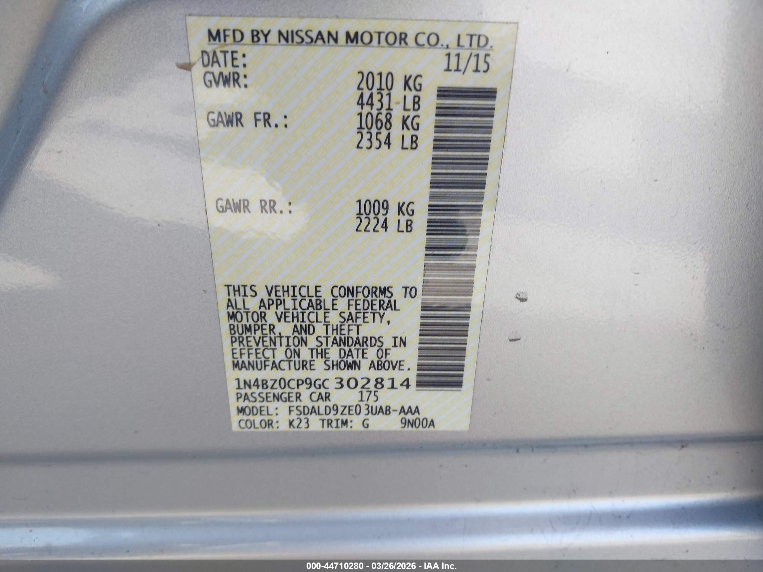 NISSAN LEAF image 9