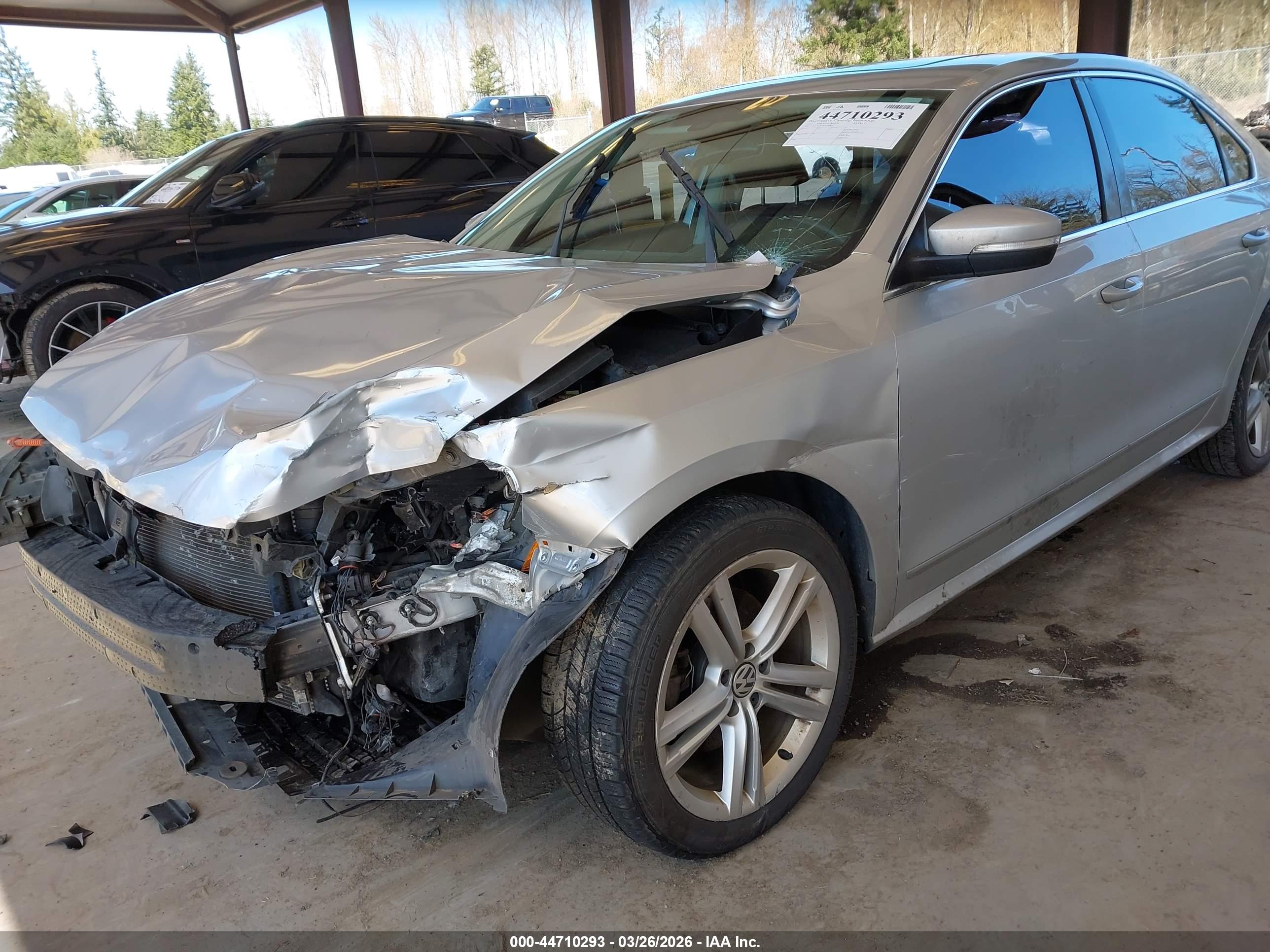 VOLKSWAGEN PASSAT image 6