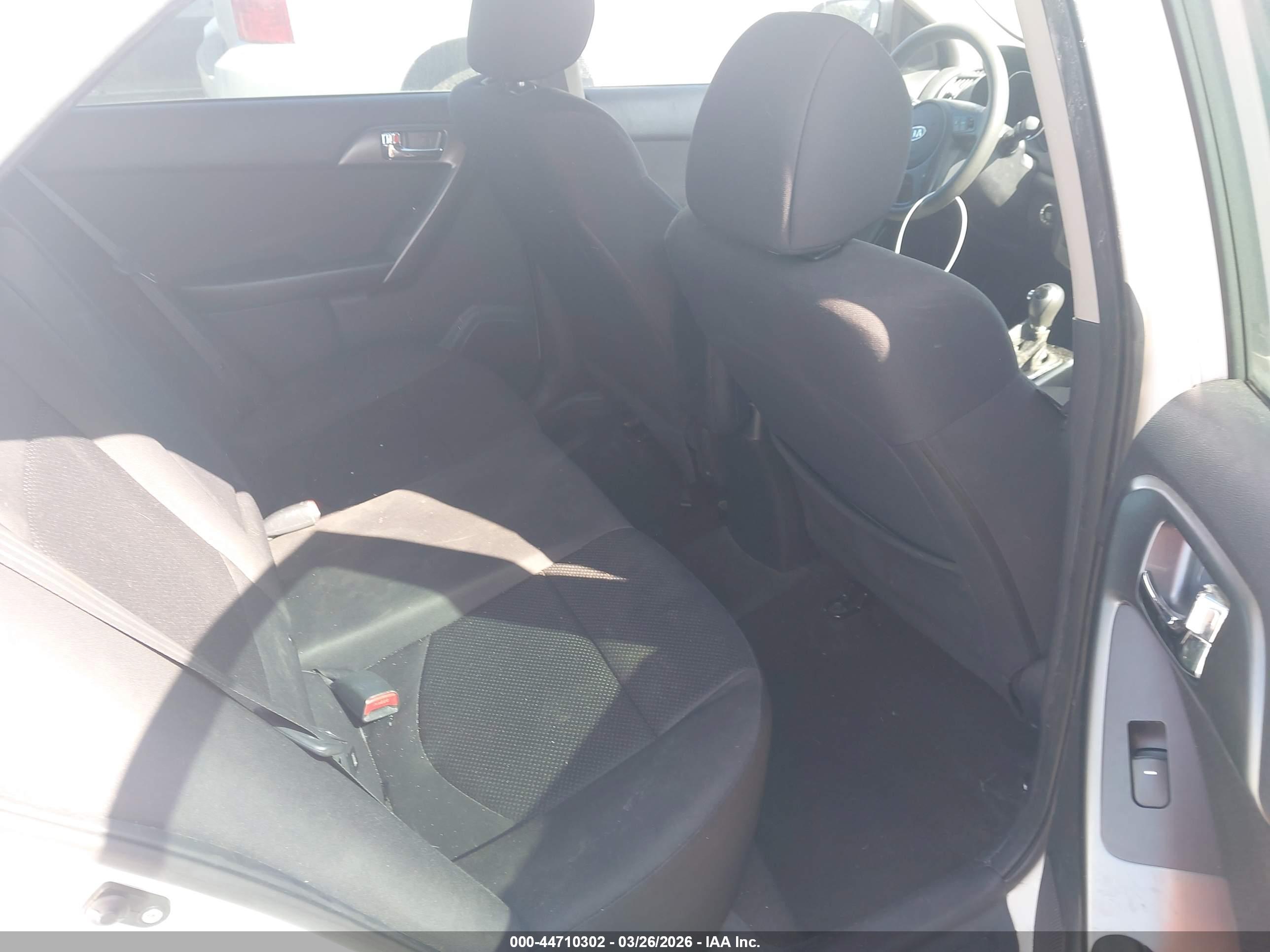 KIA FORTE image 8