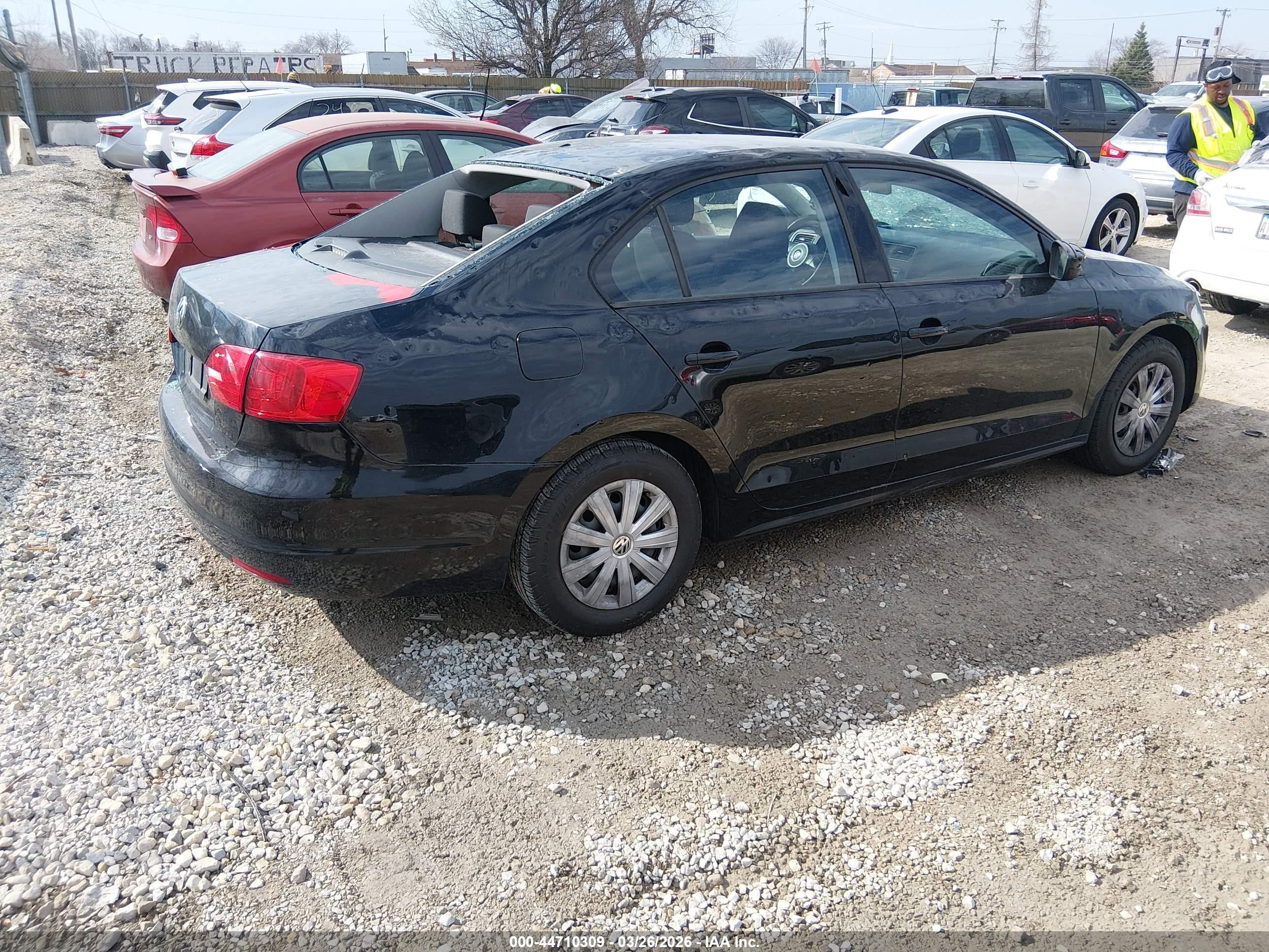 VOLKSWAGEN JETTA image 4
