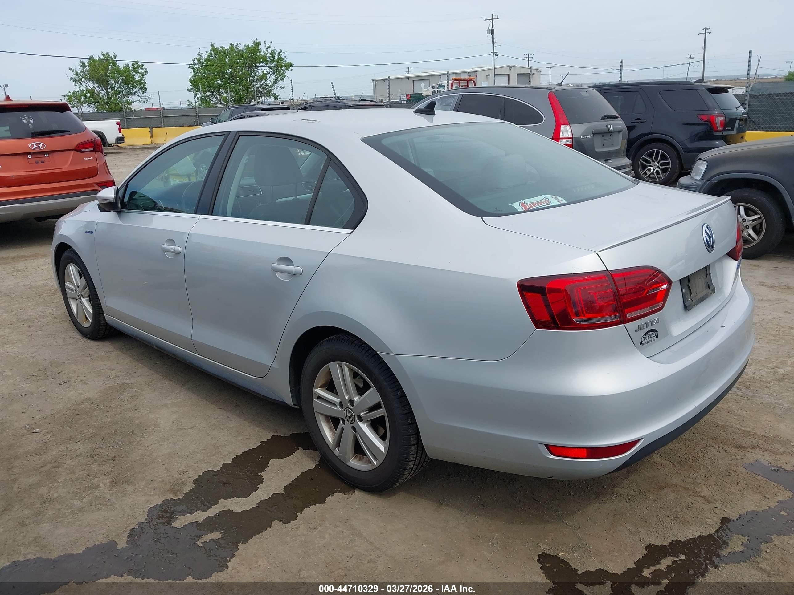 VOLKSWAGEN JETTA image 3