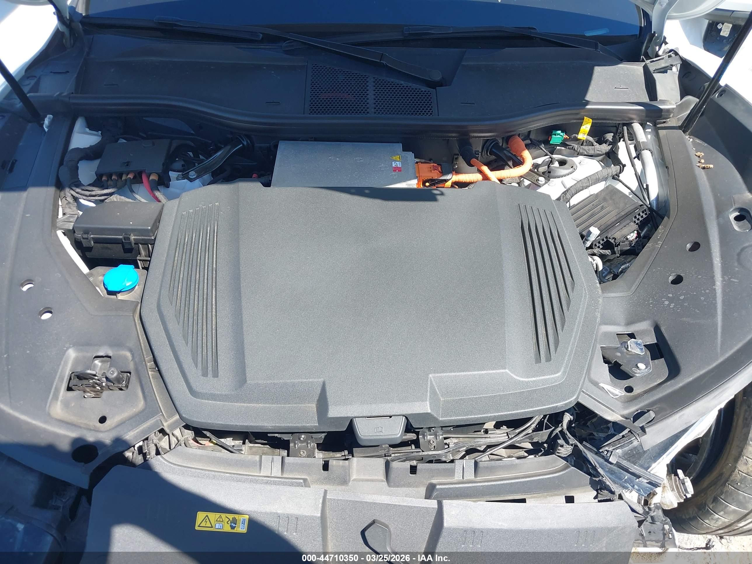 AUDI E-TRON image 10