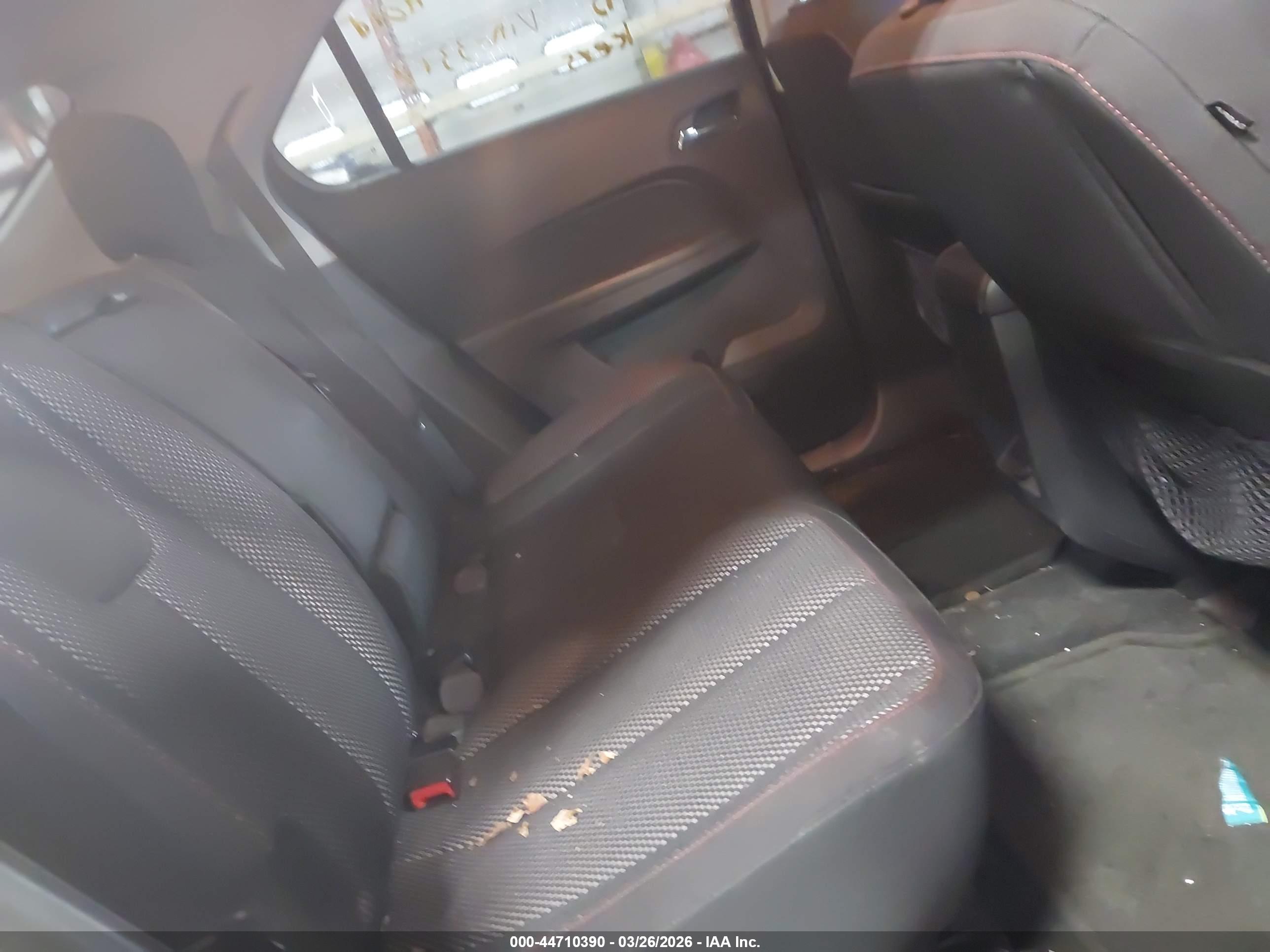 CHEVROLET EQUINOX image 8