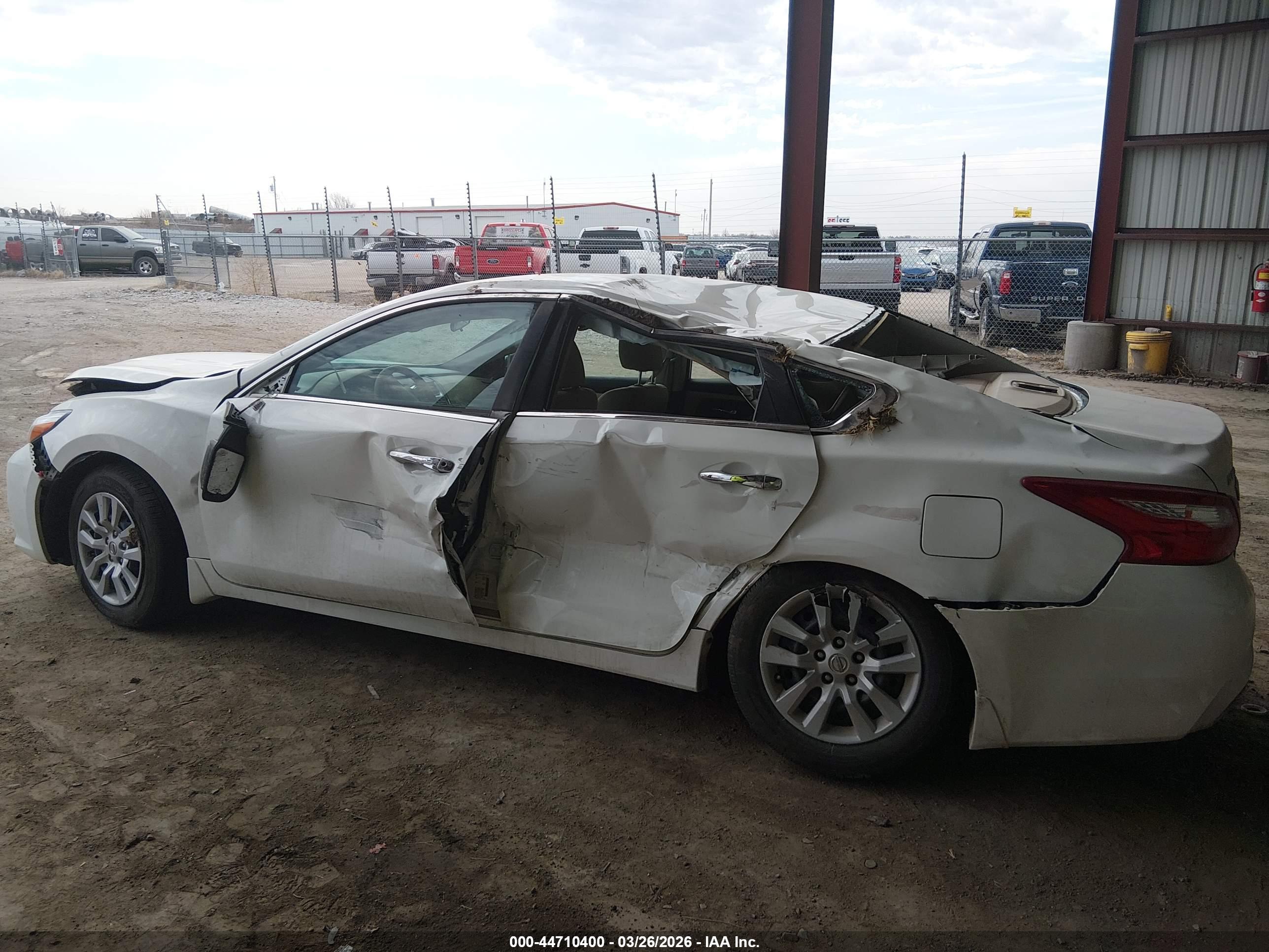NISSAN ALTIMA image 6