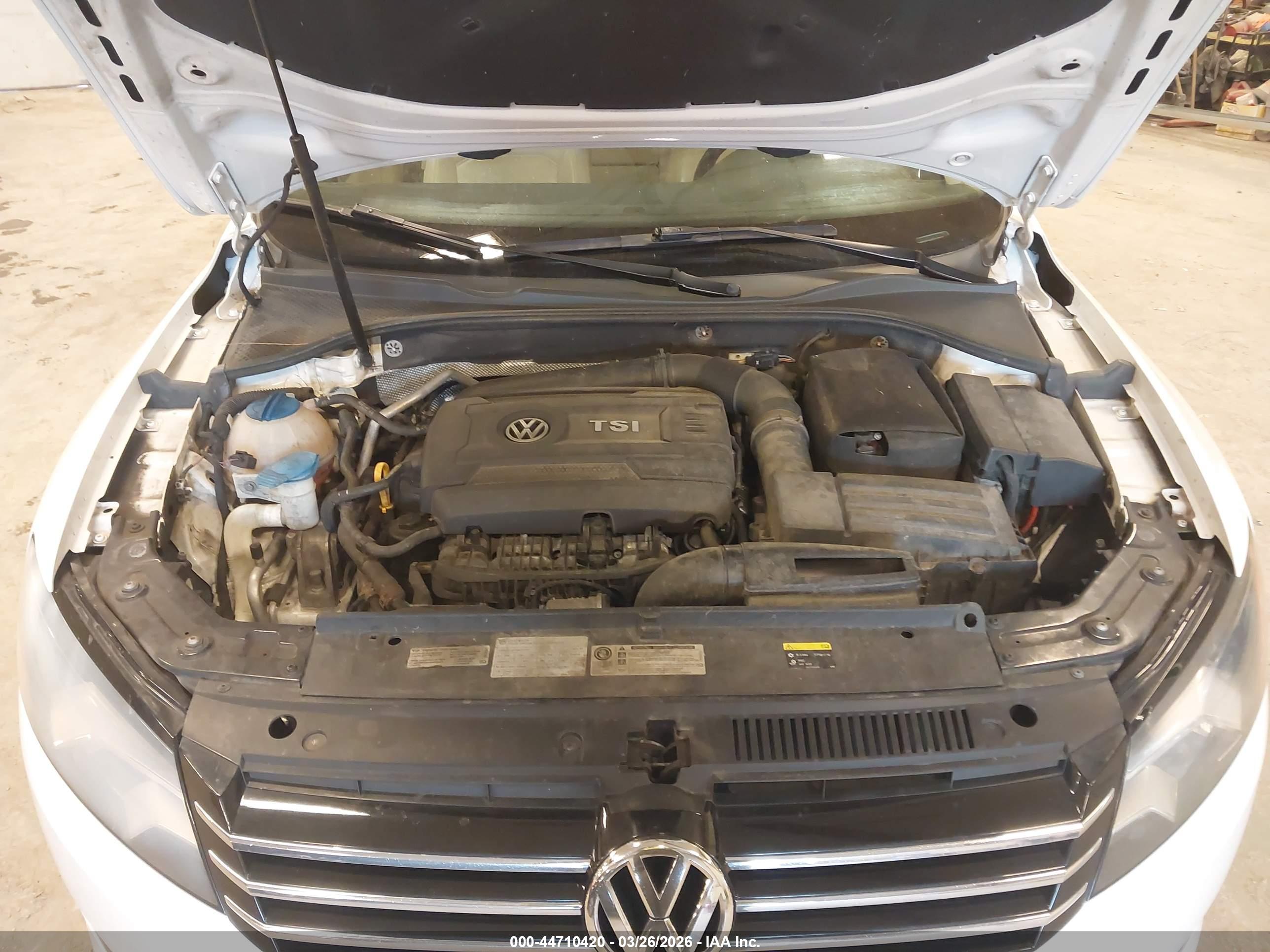 VOLKSWAGEN PASSAT image 10