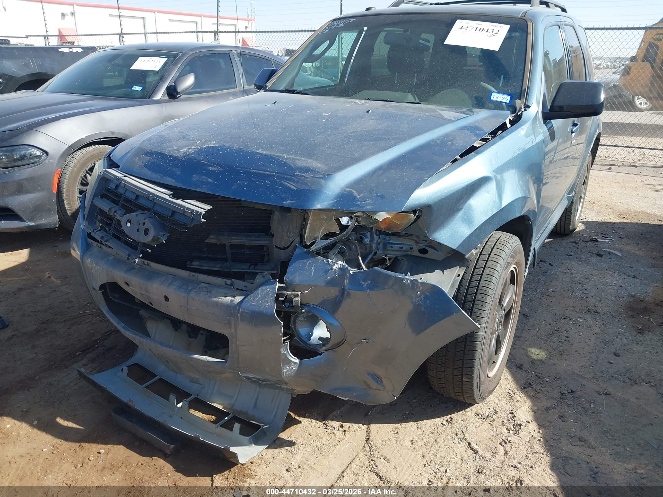 FORD ESCAPE image 6
