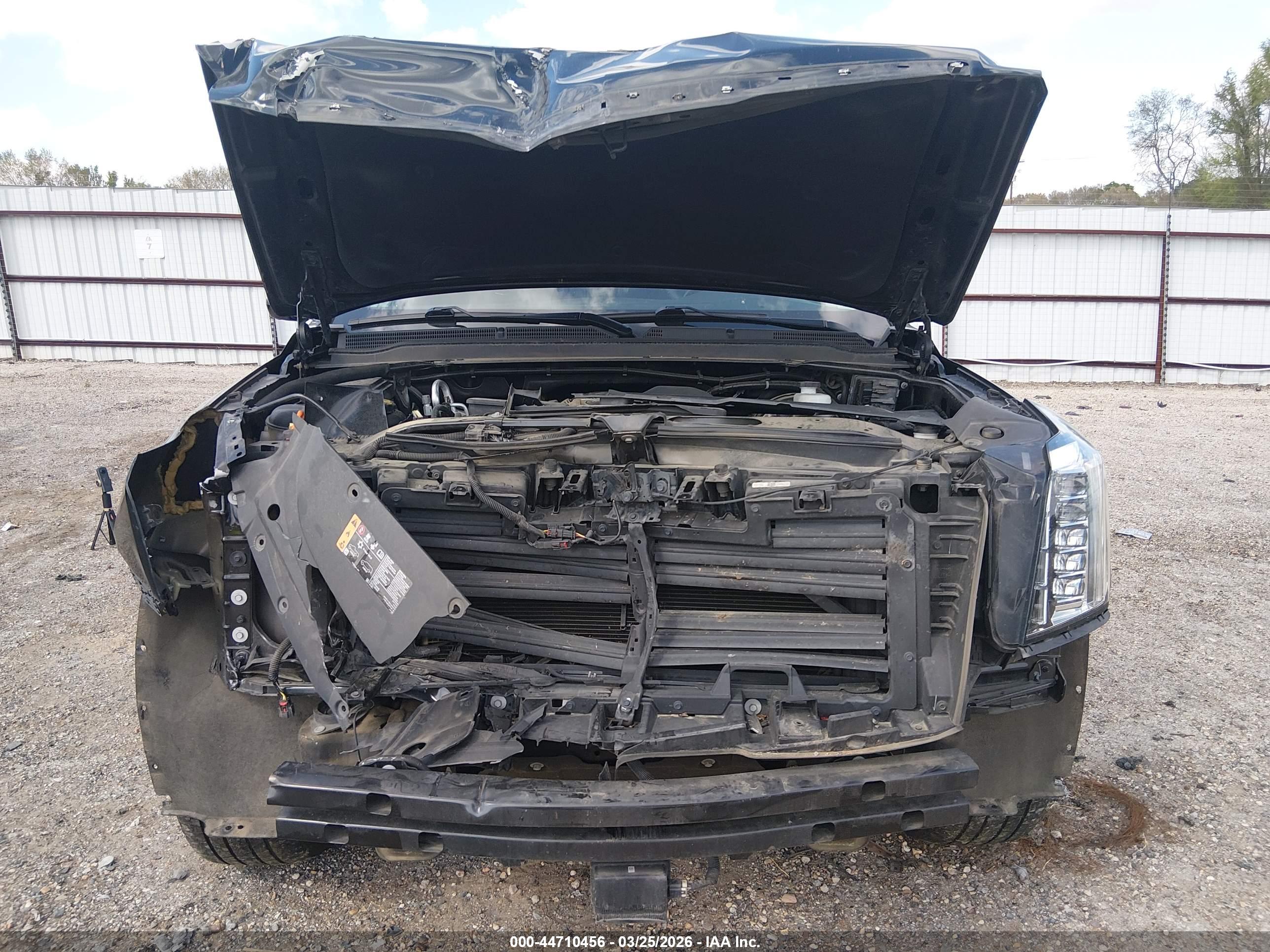 CADILLAC ESCALADE image 6
