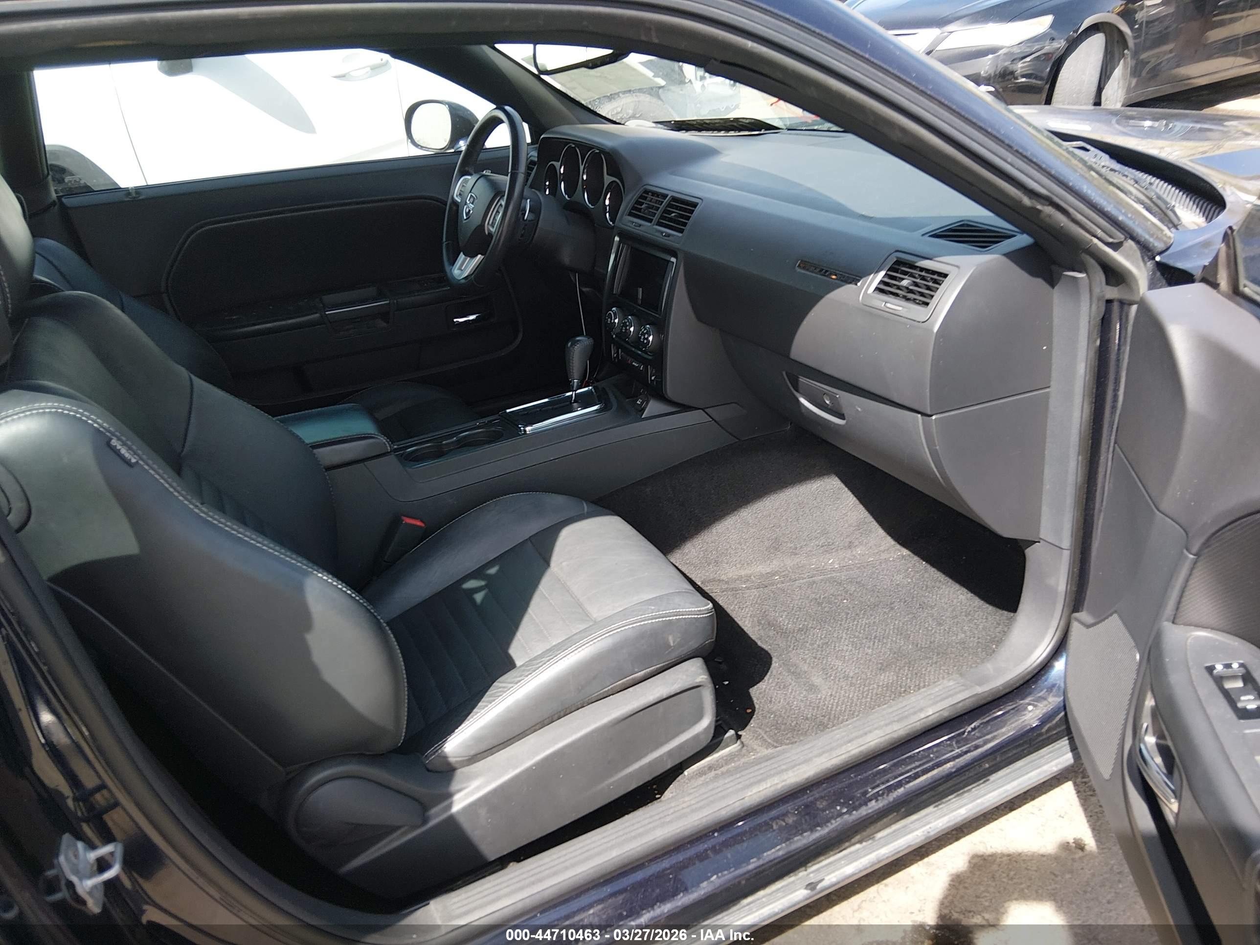 DODGE CHALLENGER image 5
