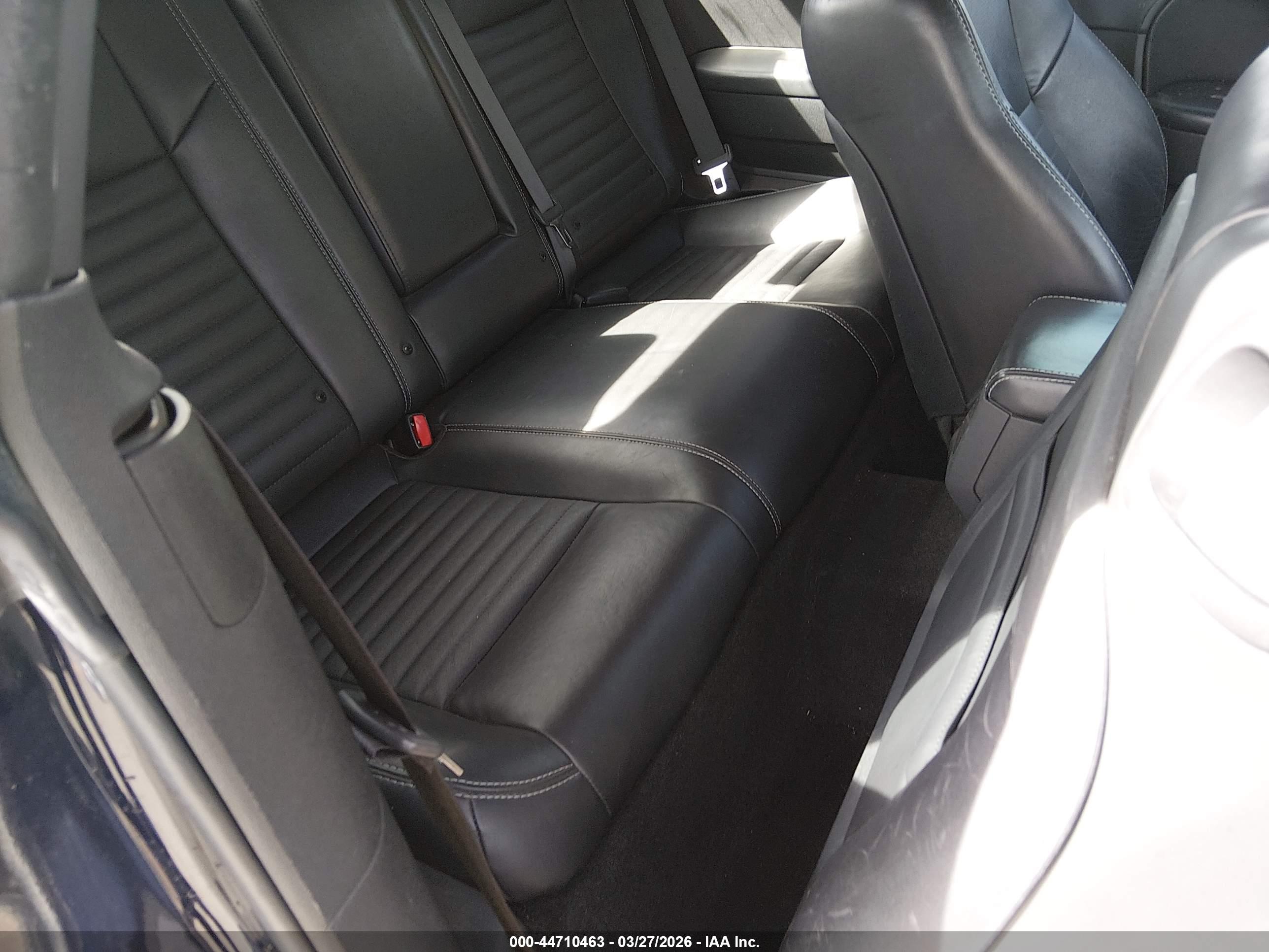 DODGE CHALLENGER image 8