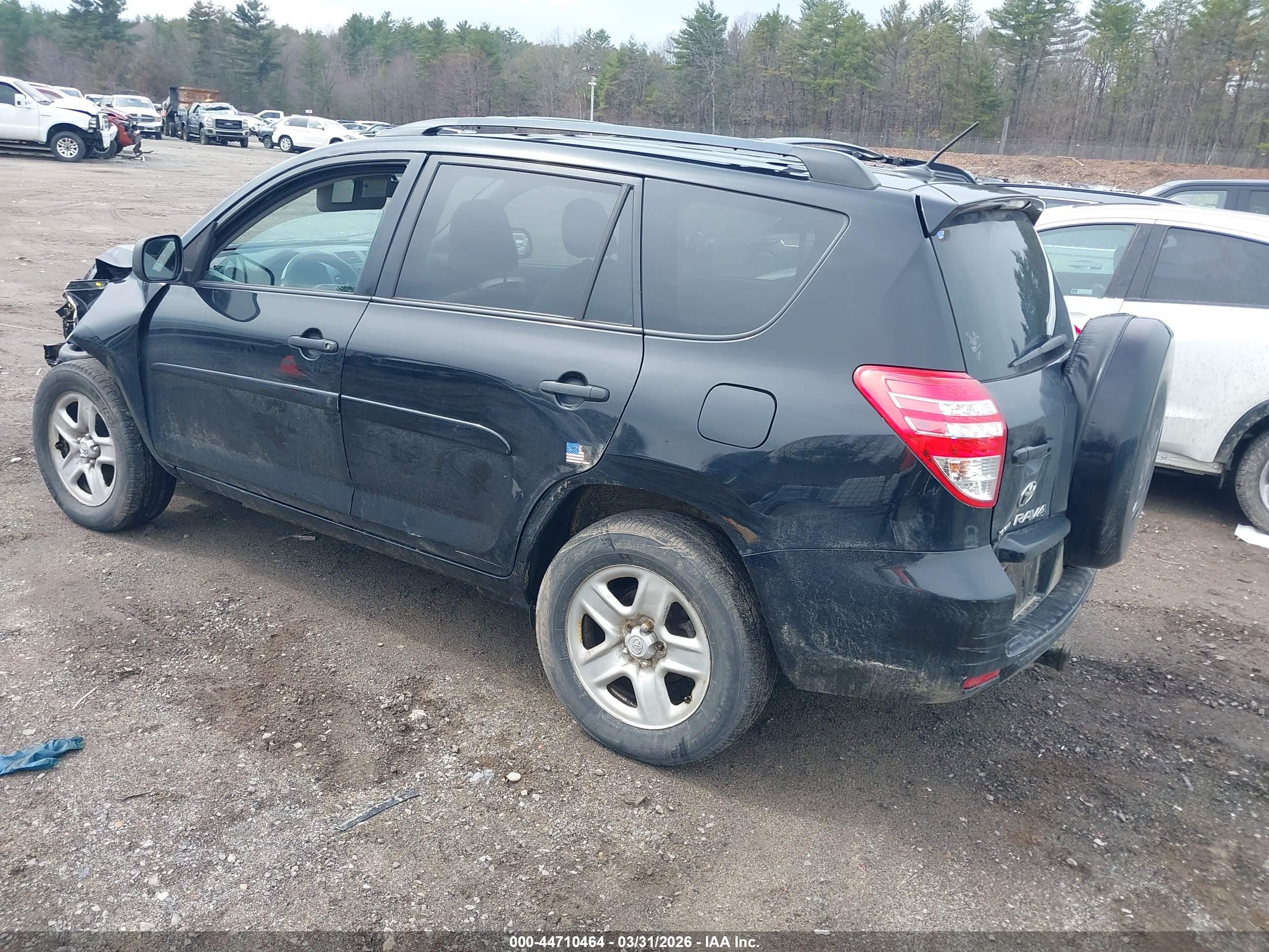 TOYOTA RAV4 image 3