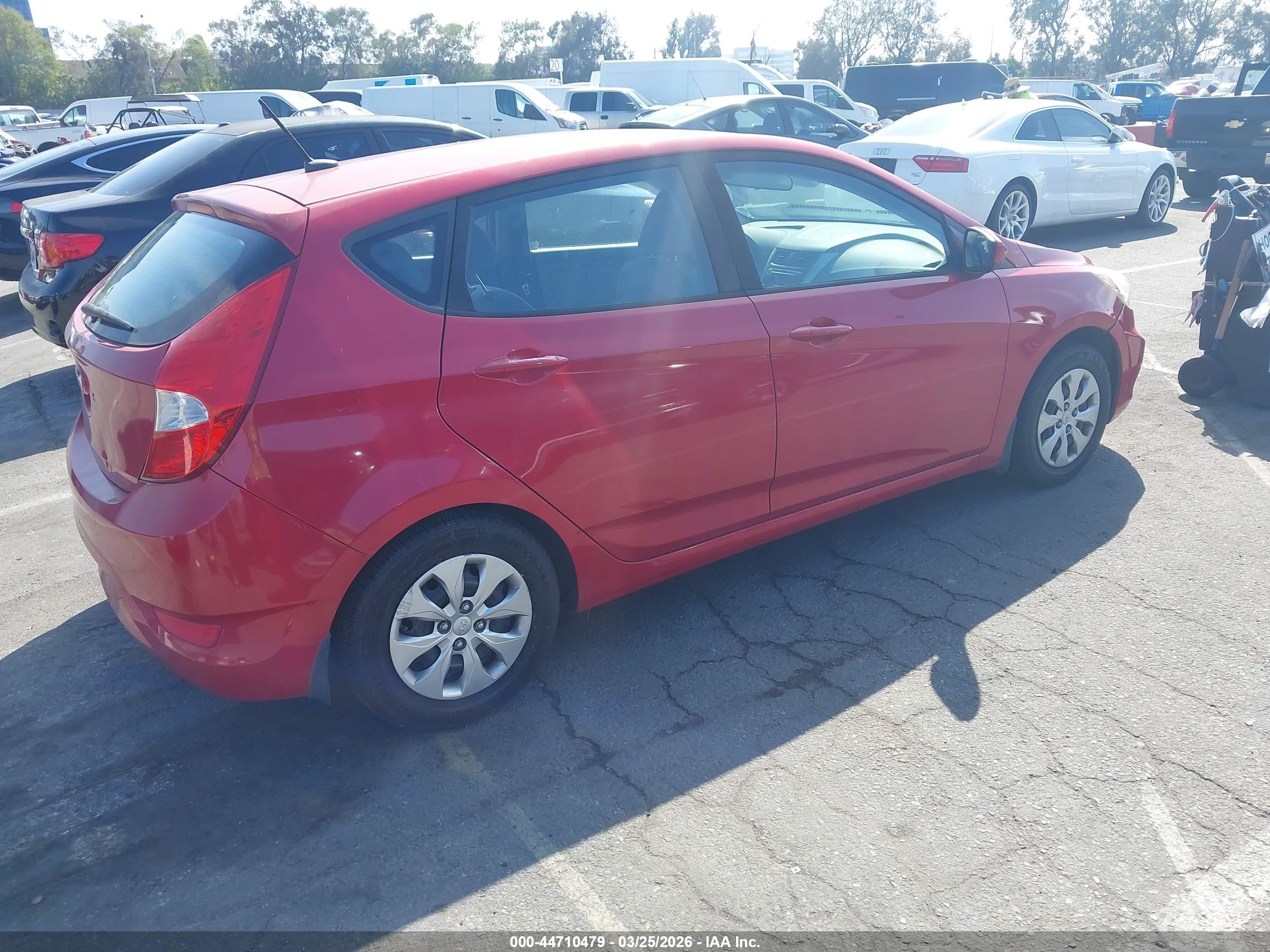 HYUNDAI ACCENT image 4