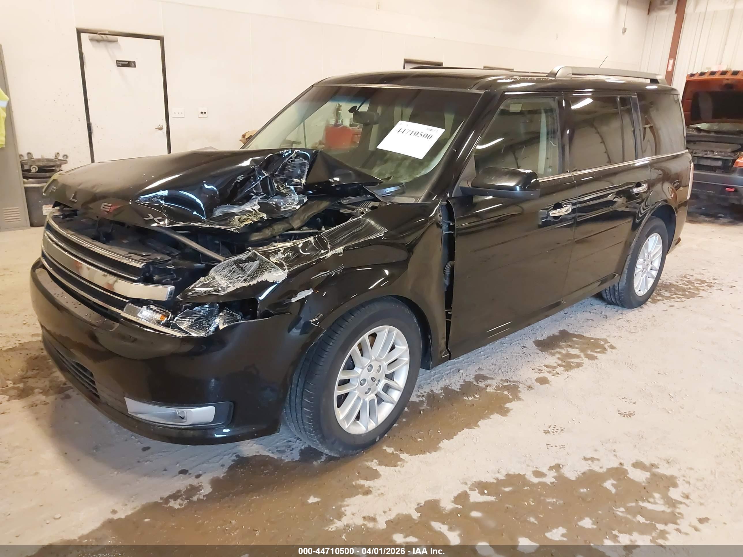 FORD FLEX image 2