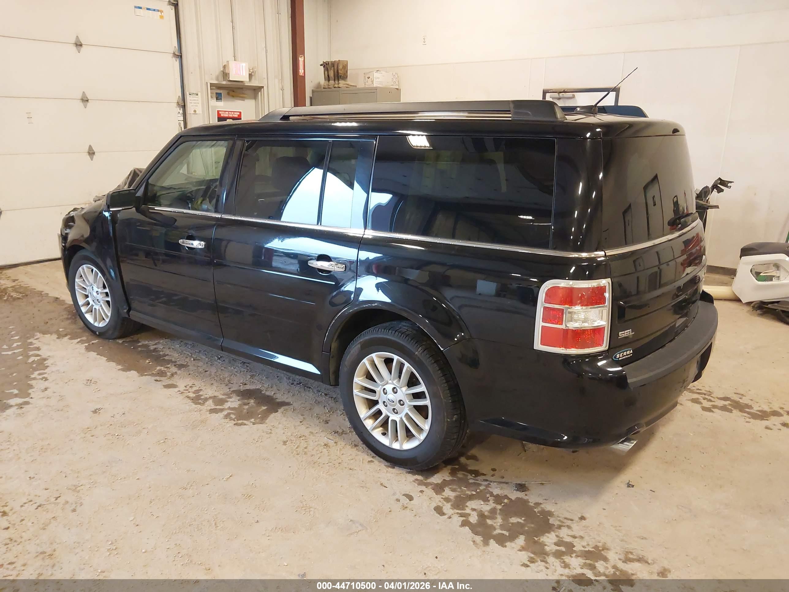 FORD FLEX image 3