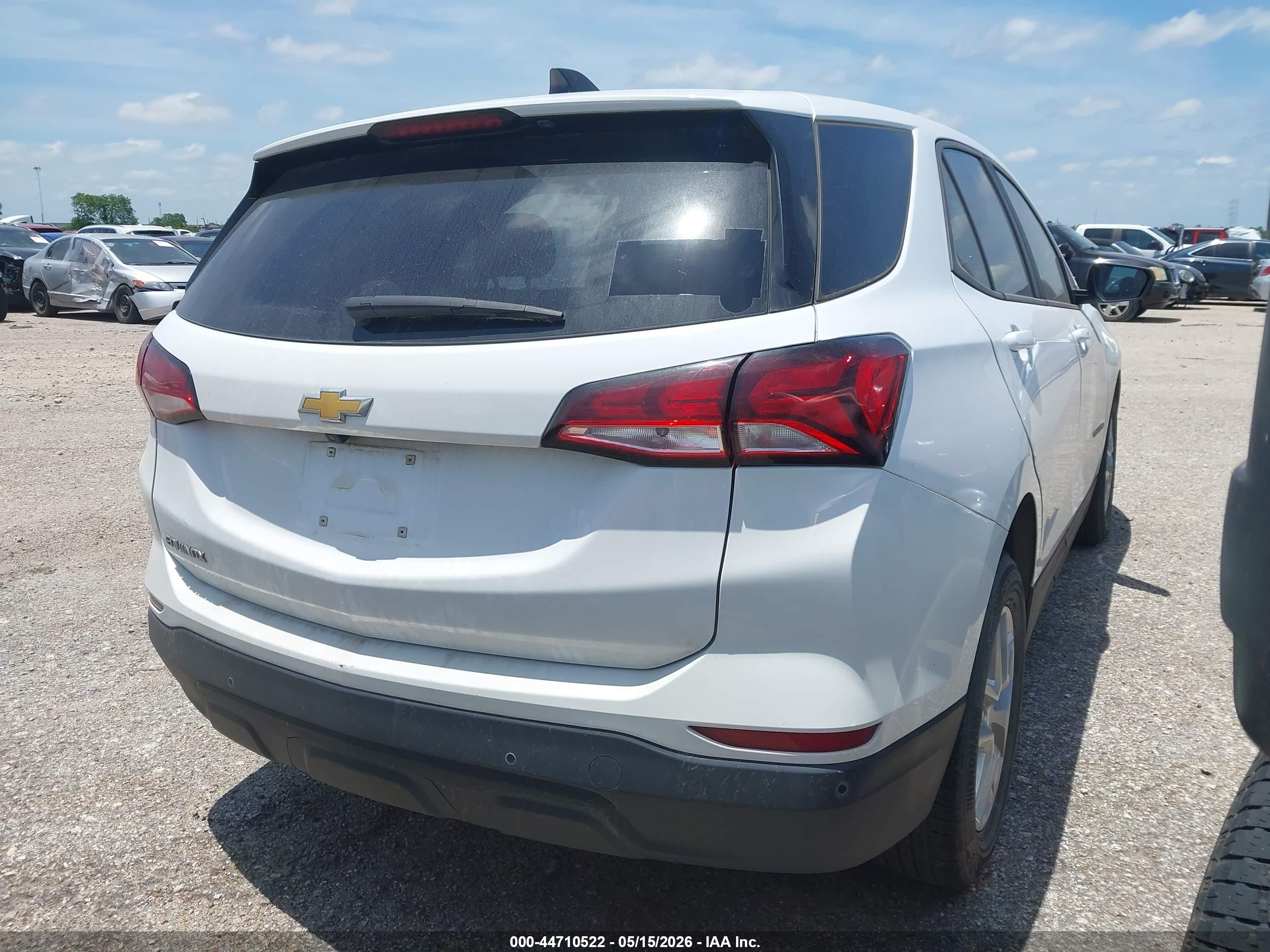 CHEVROLET EQUINOX image 4