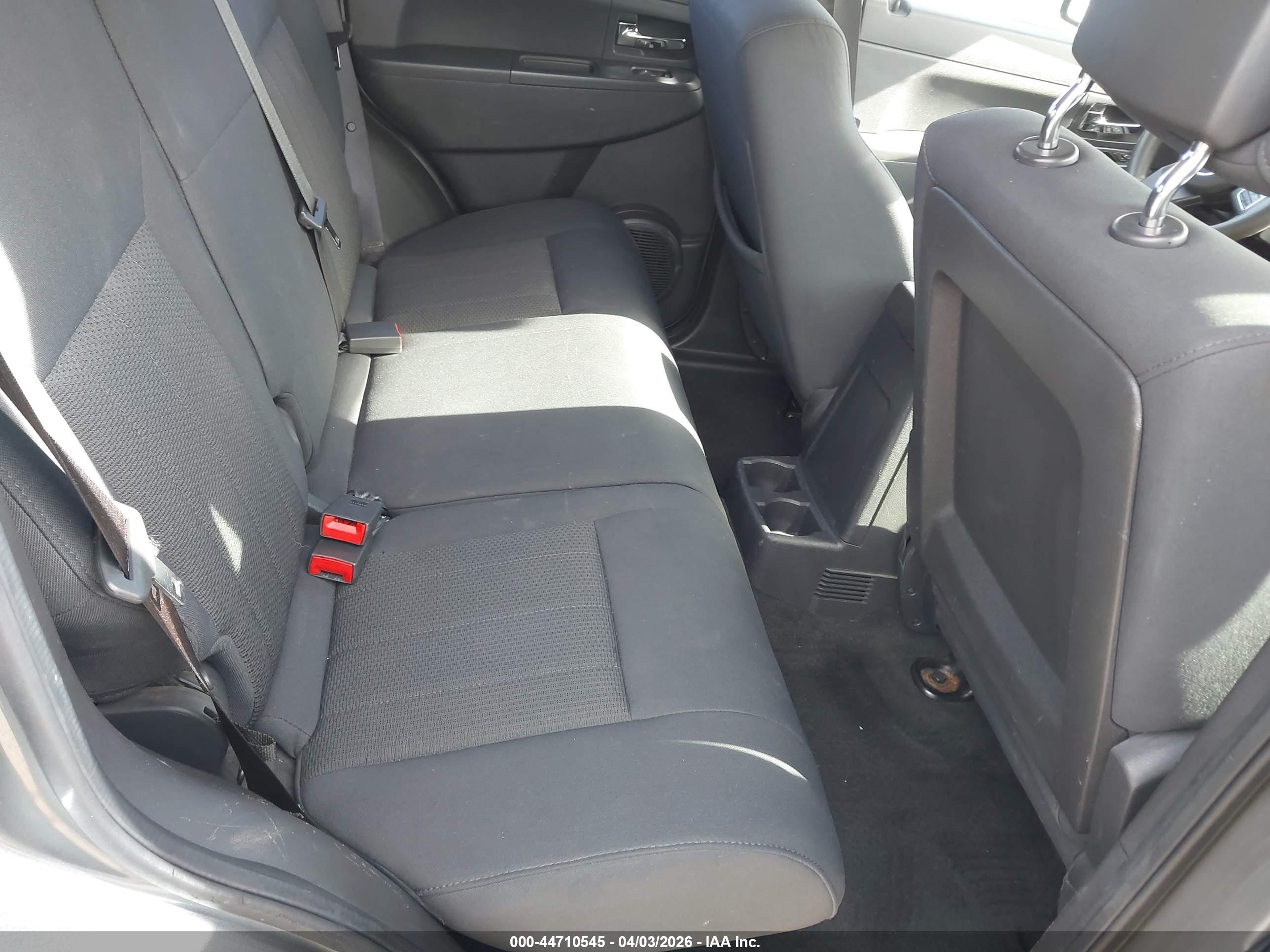 JEEP LIBERTY image 8