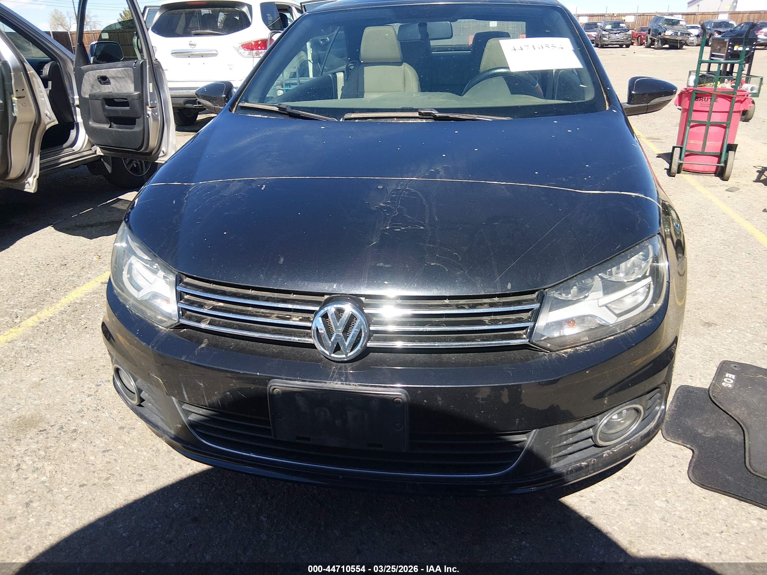 VOLKSWAGEN EOS image 6