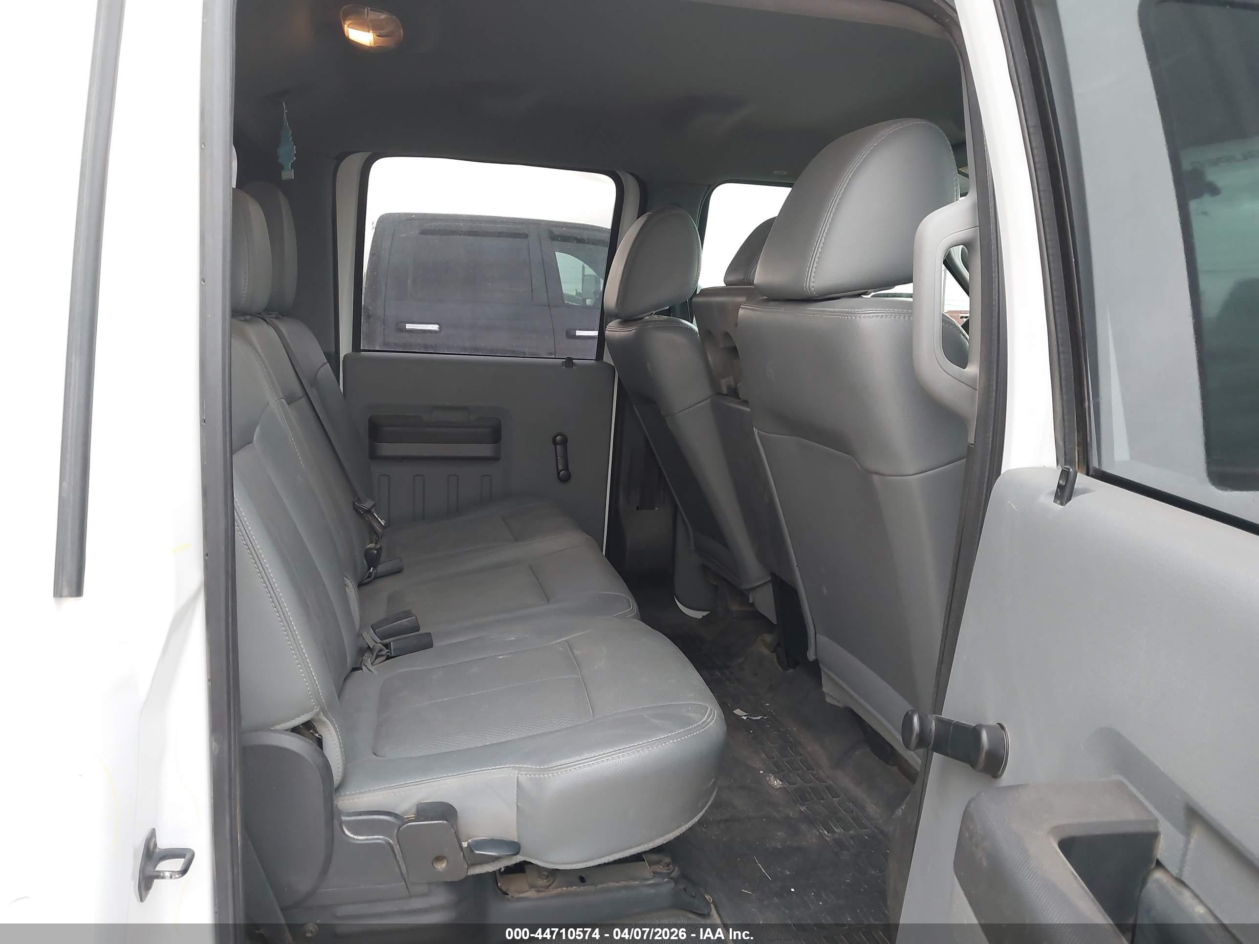 FORD F-350 image 8