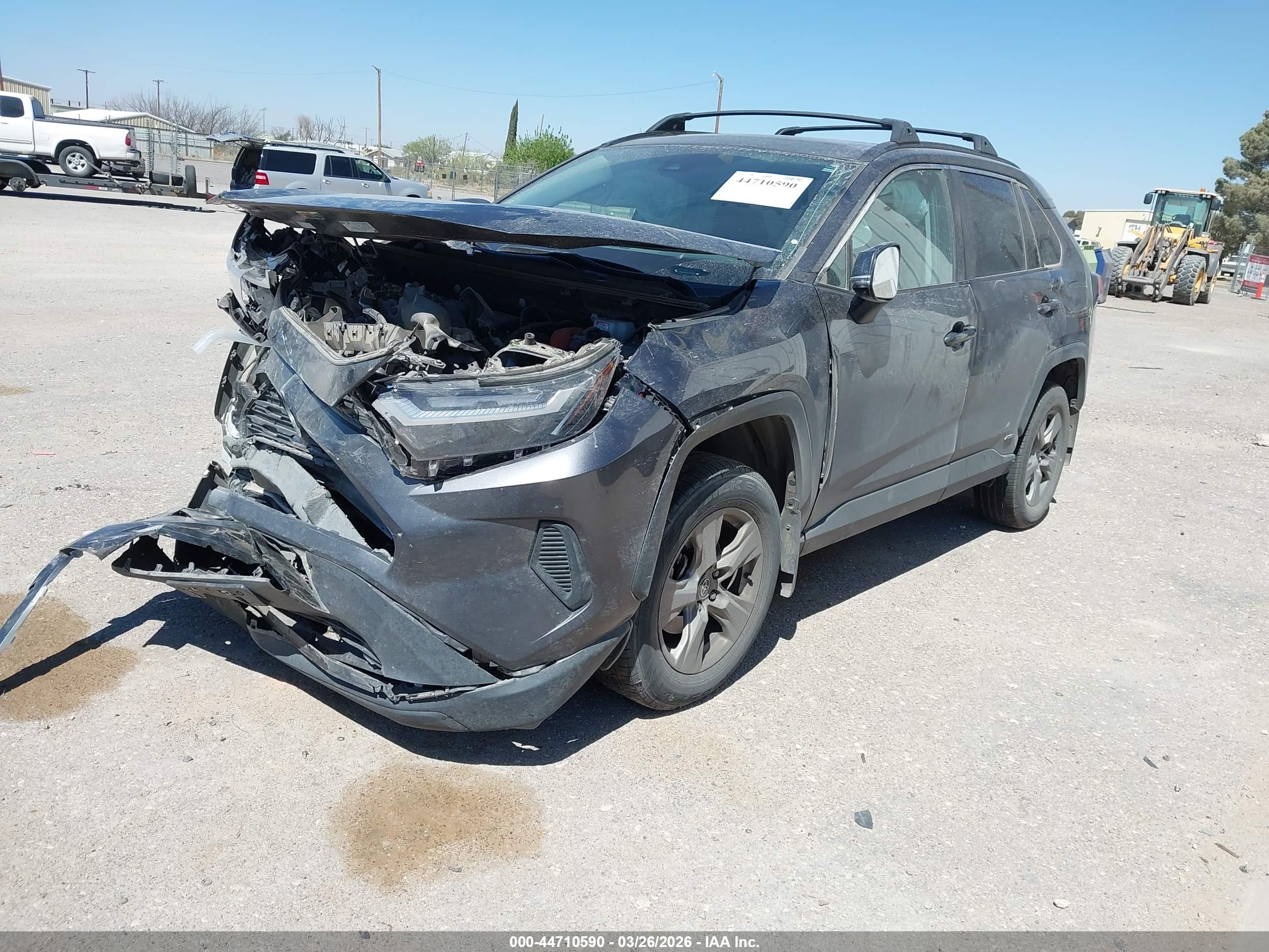TOYOTA RAV4 image 2