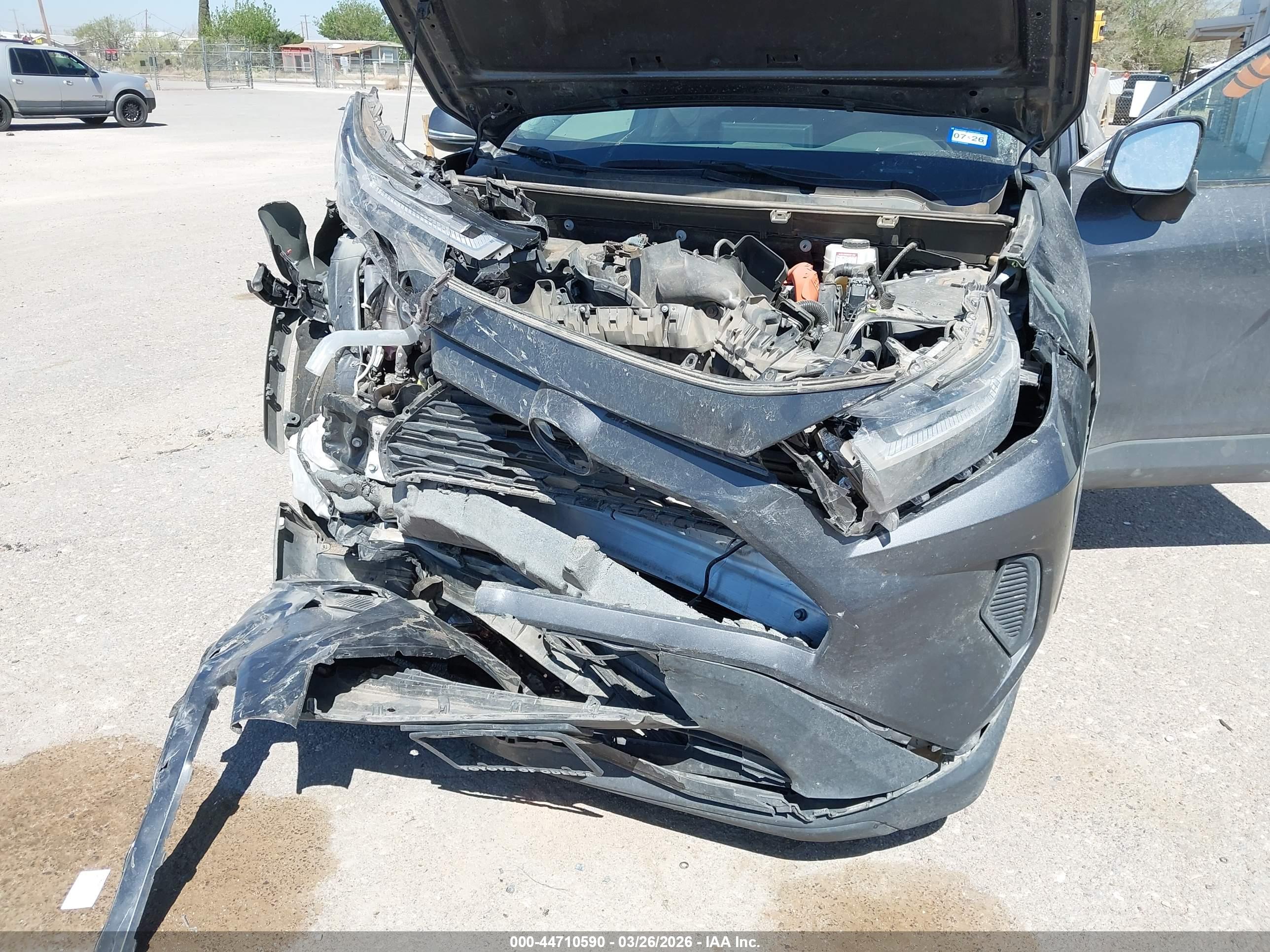 TOYOTA RAV4 image 6