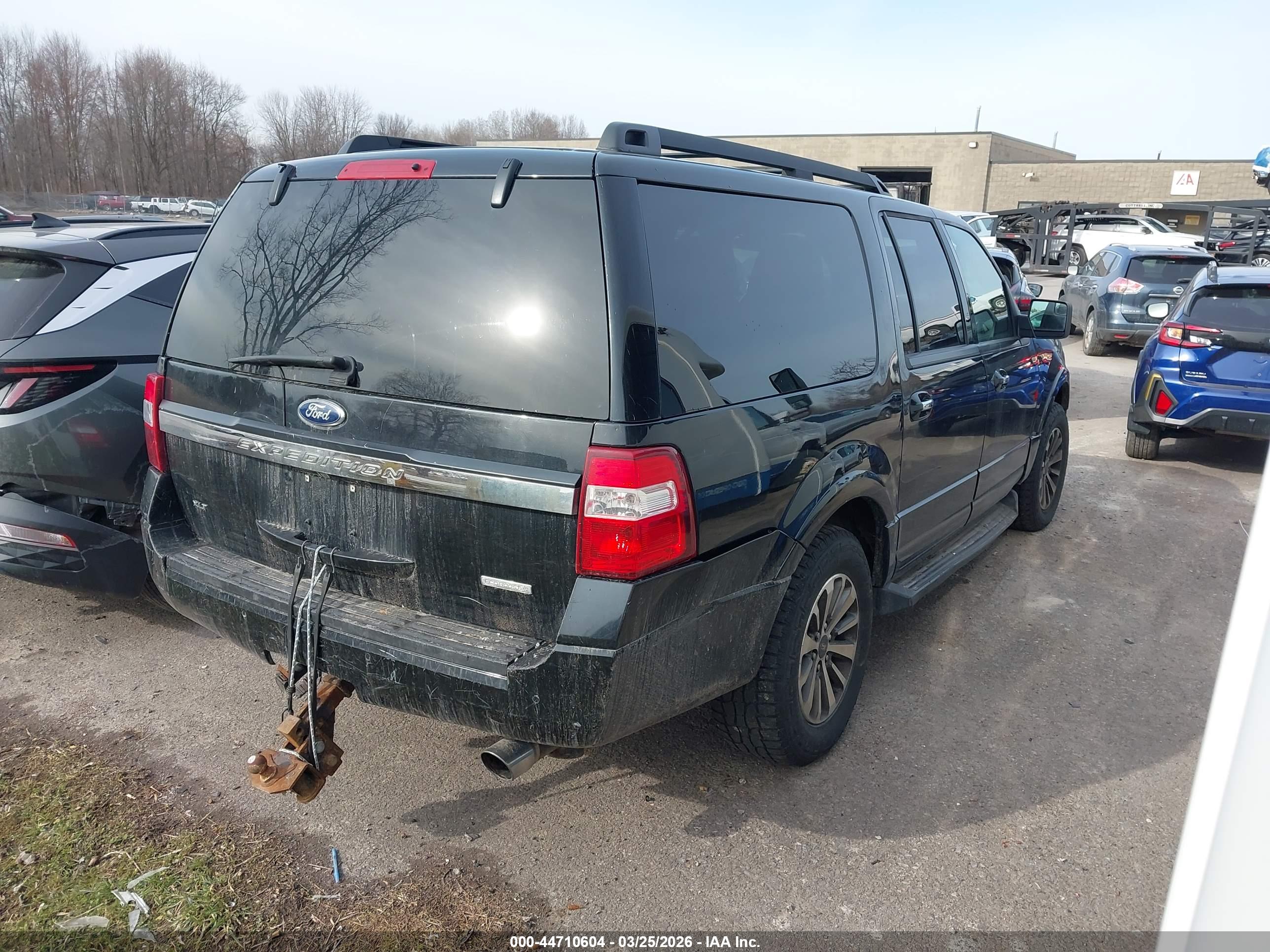 FORD EXPEDITION image 4