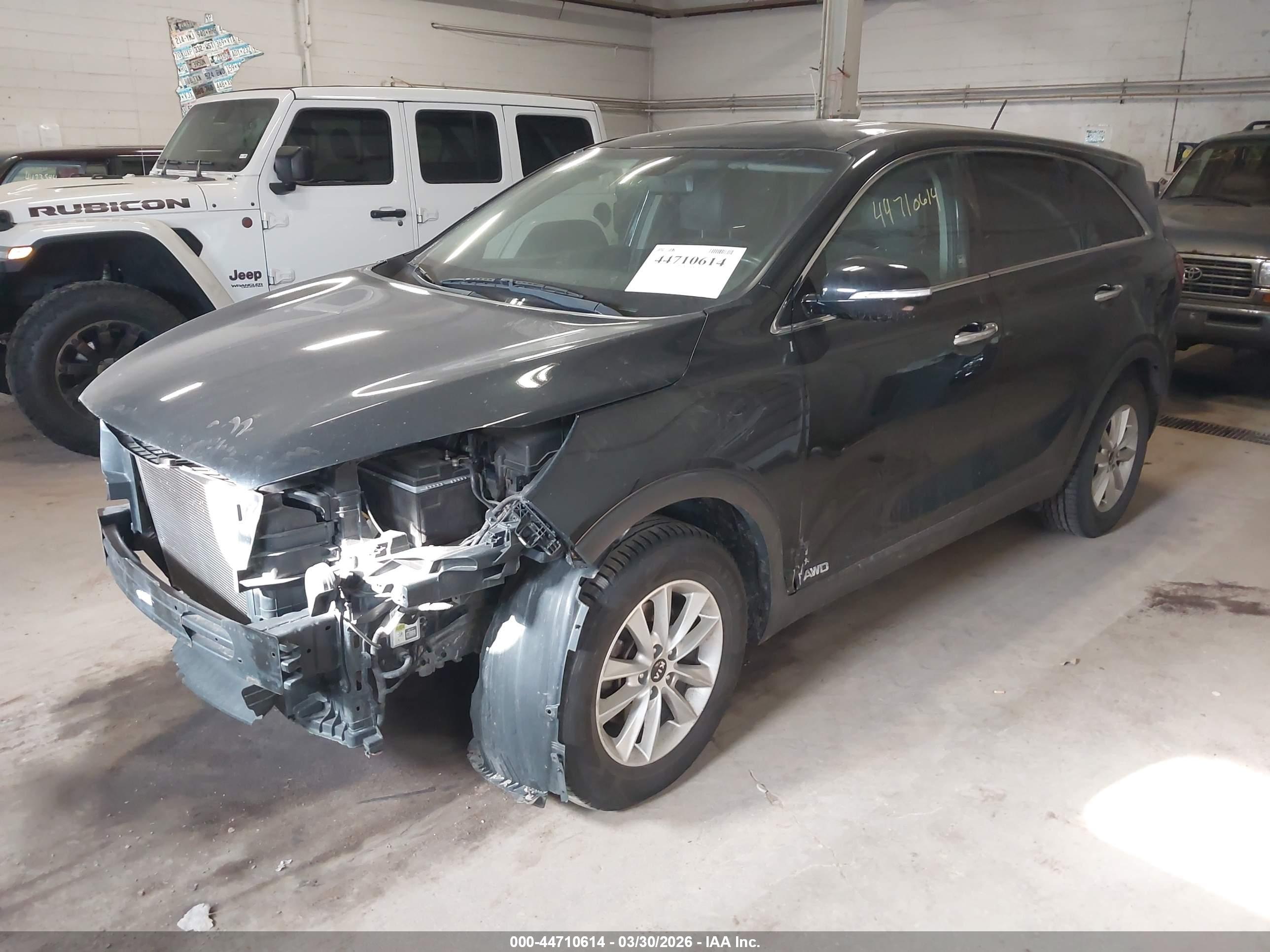KIA SORENTO image 2