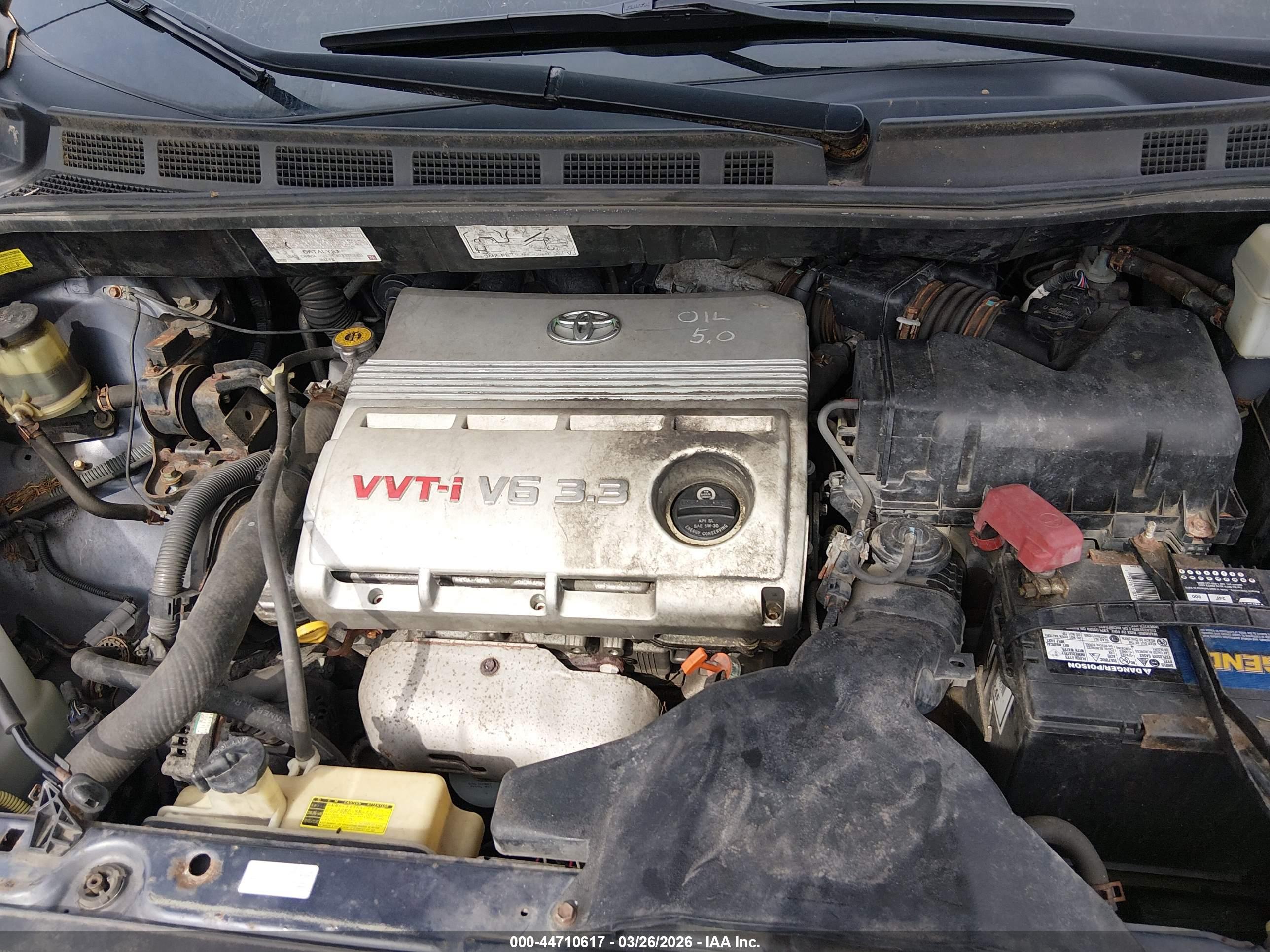 TOYOTA SIENNA image 10