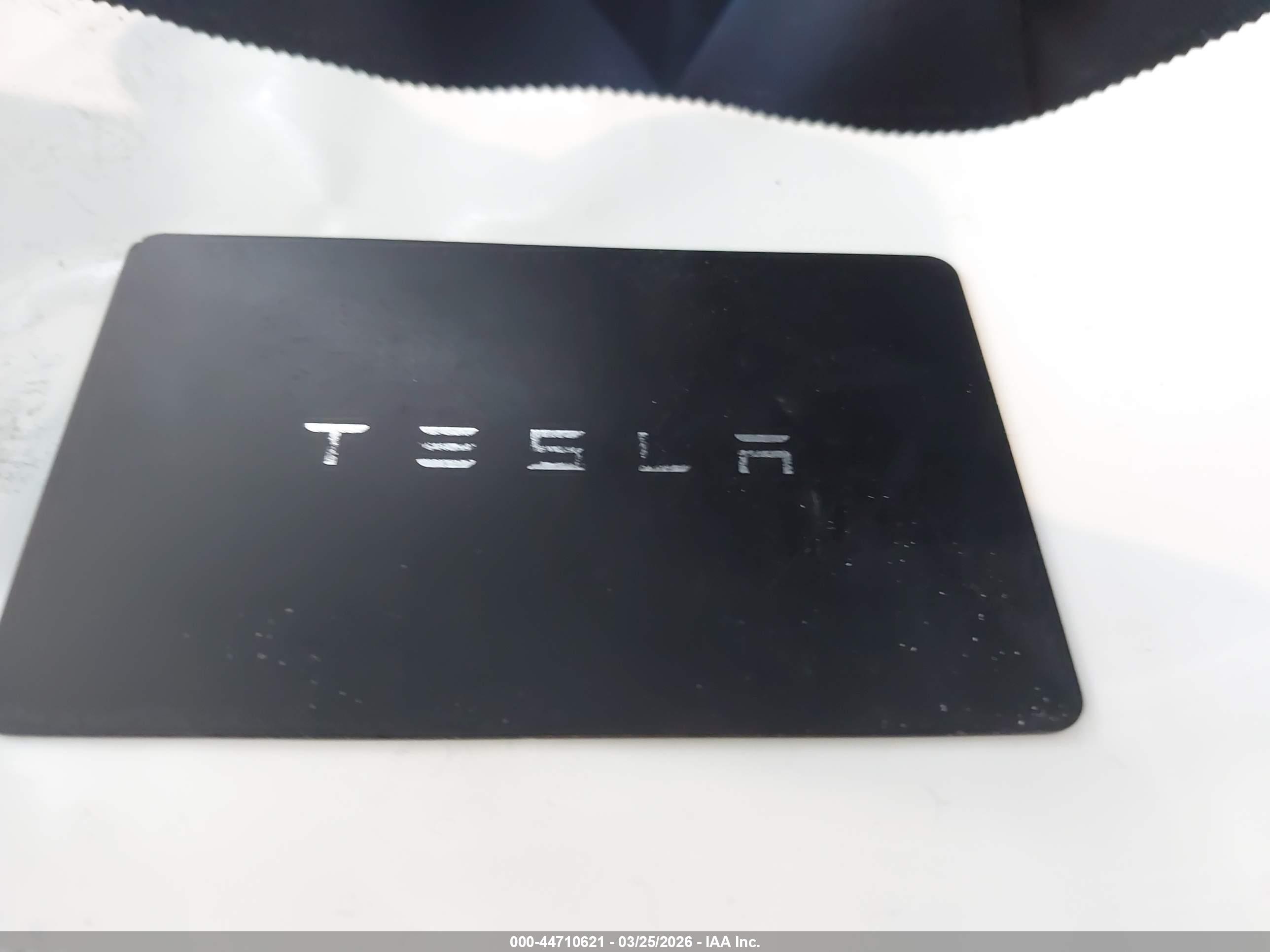 TESLA MODEL image 11