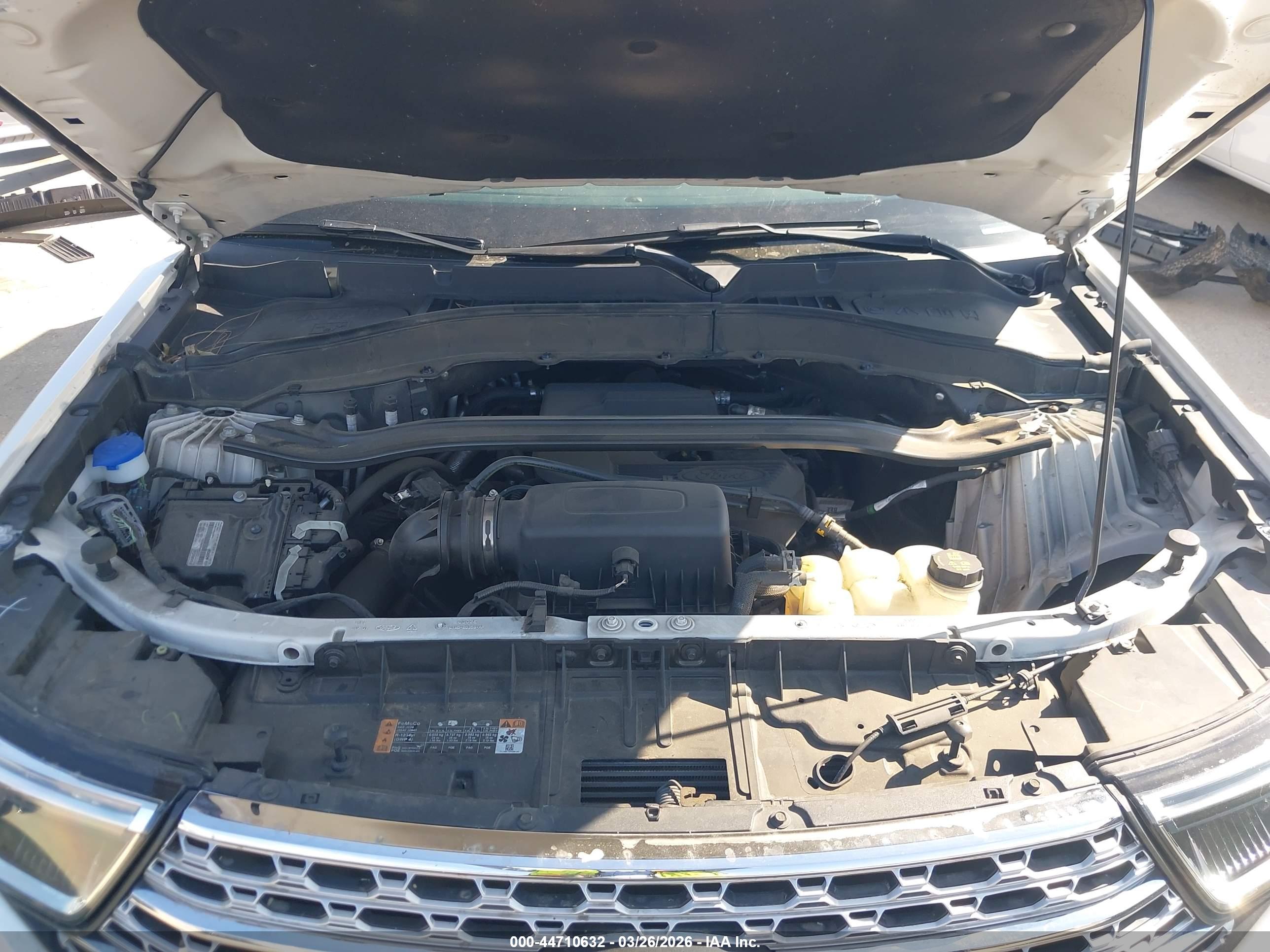 FORD EXPLORER image 10